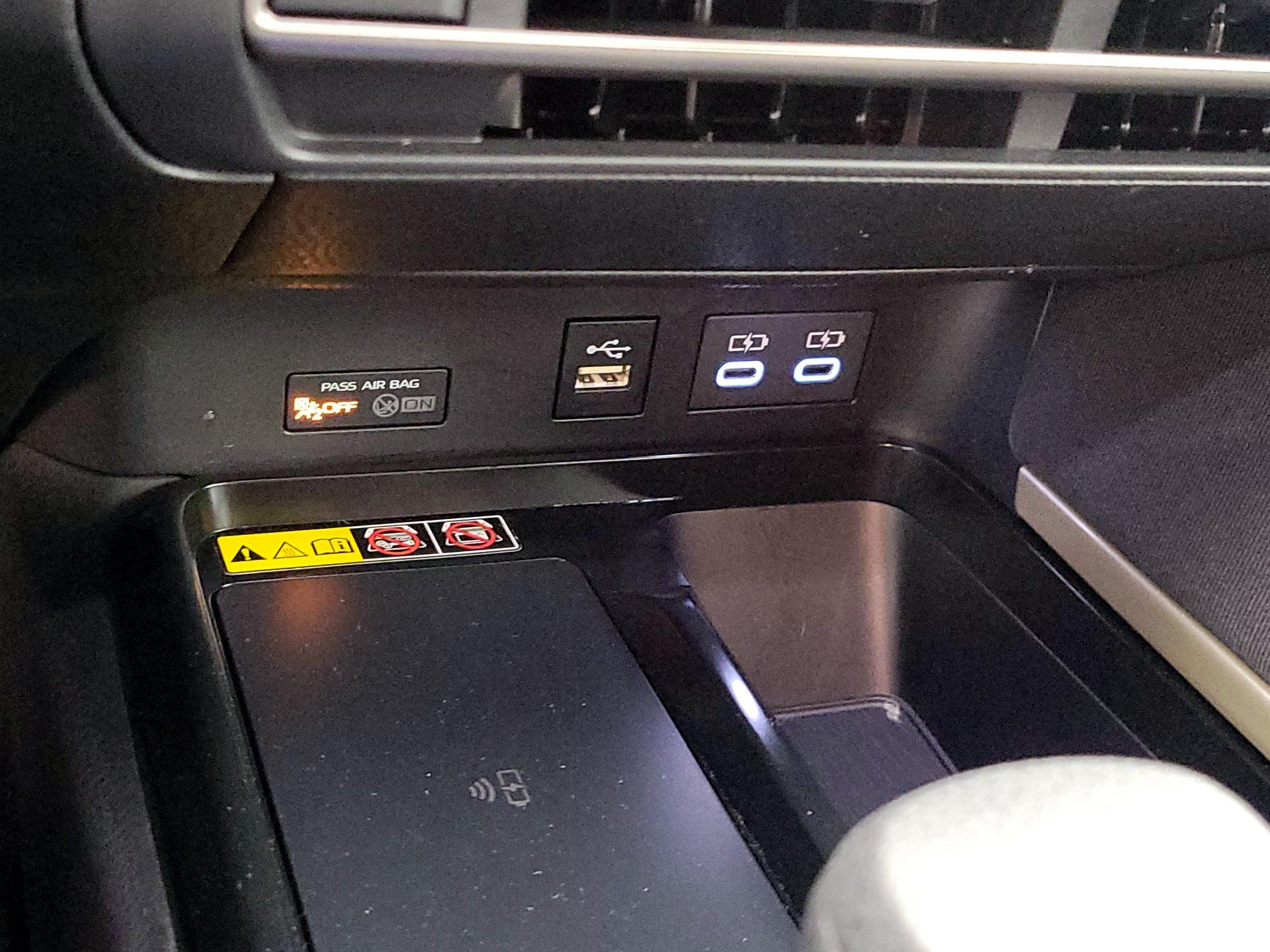 Thumbnail: 2025 Toyota Camry - 18