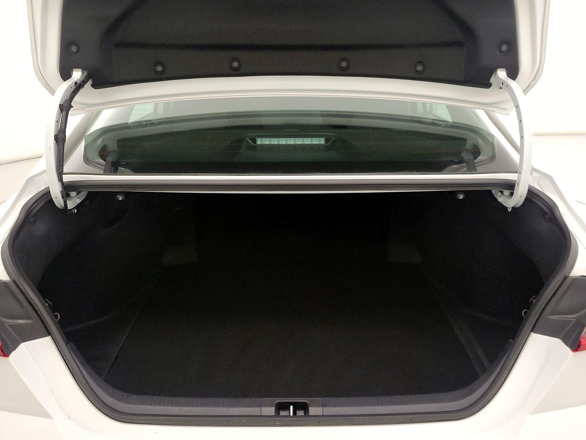 Thumbnail: 2025 Toyota Camry - 20