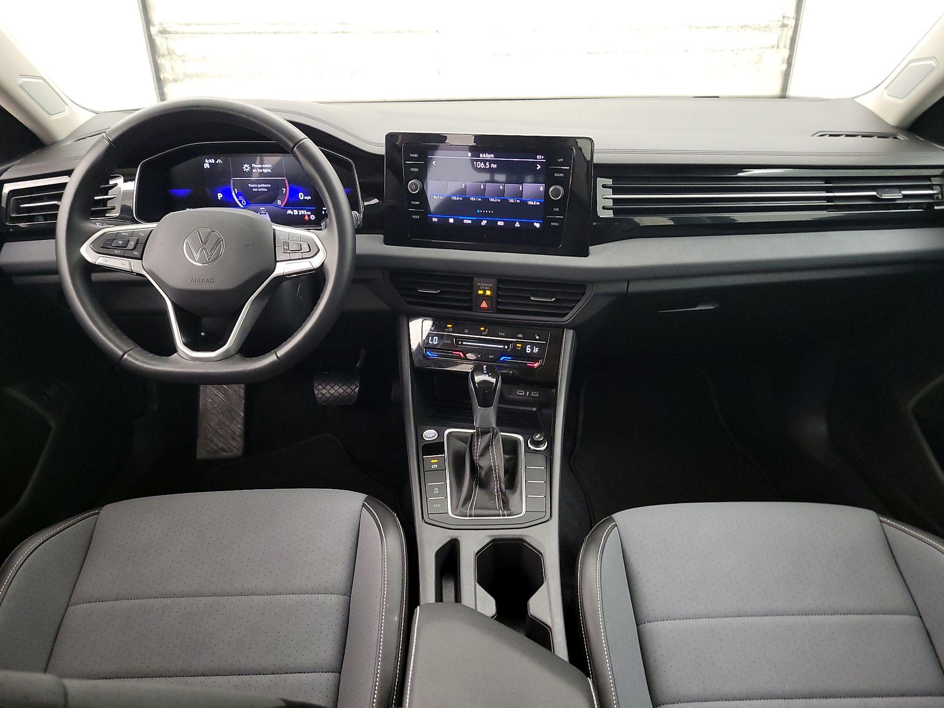 Thumbnail: 2025 Volkswagen Jetta - 9