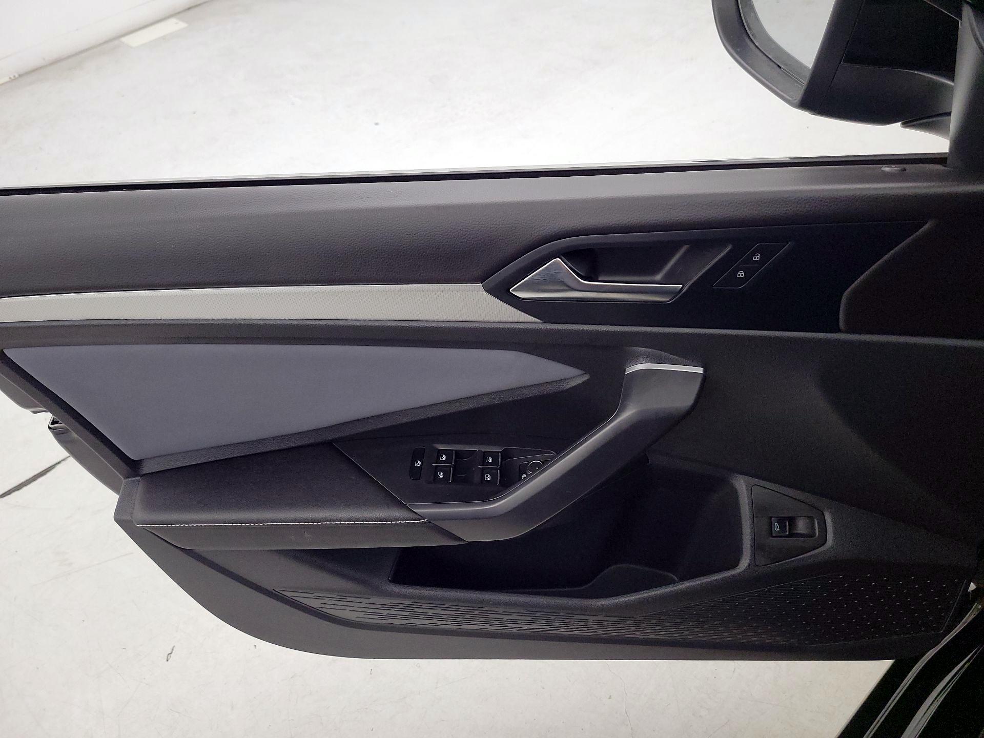 Thumbnail: 2025 Volkswagen Jetta - 12