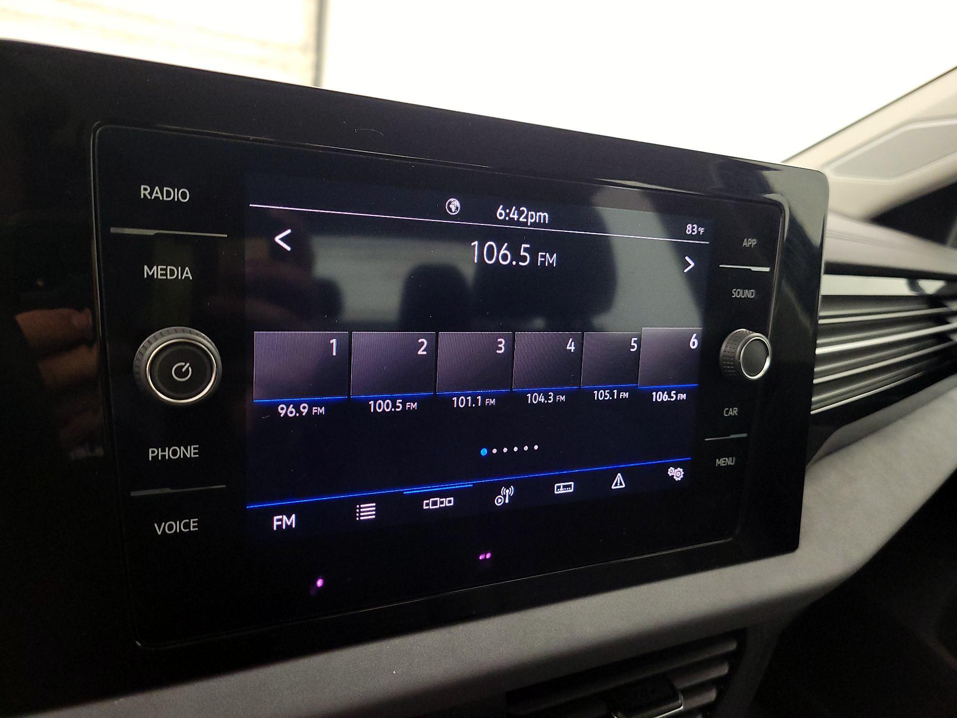 Thumbnail: 2025 Volkswagen Jetta - 14