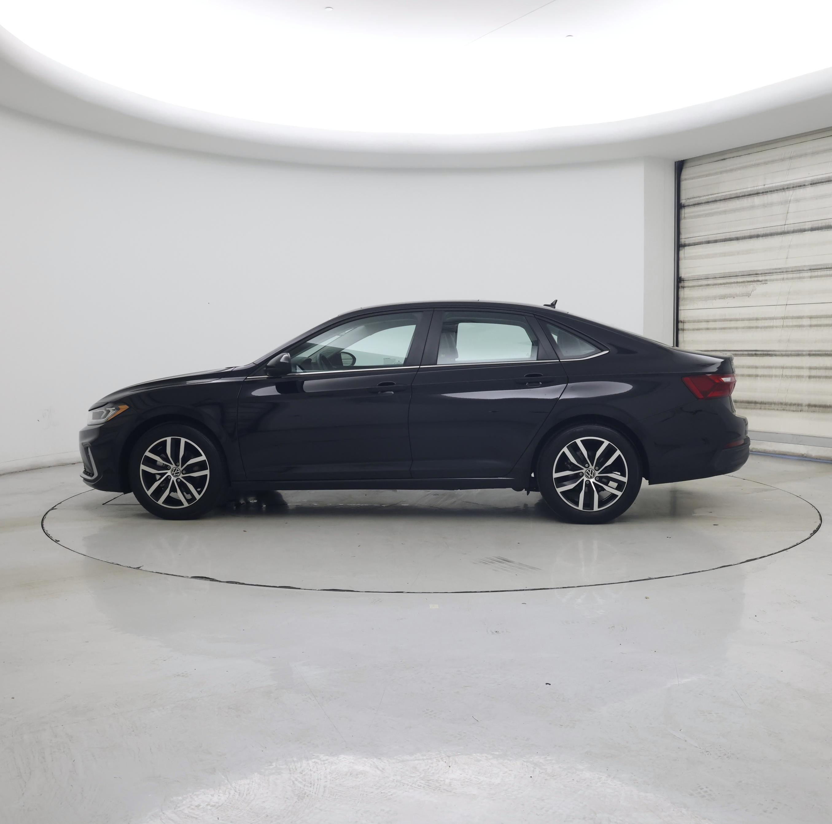 Thumbnail: 2025 Volkswagen Jetta - 3