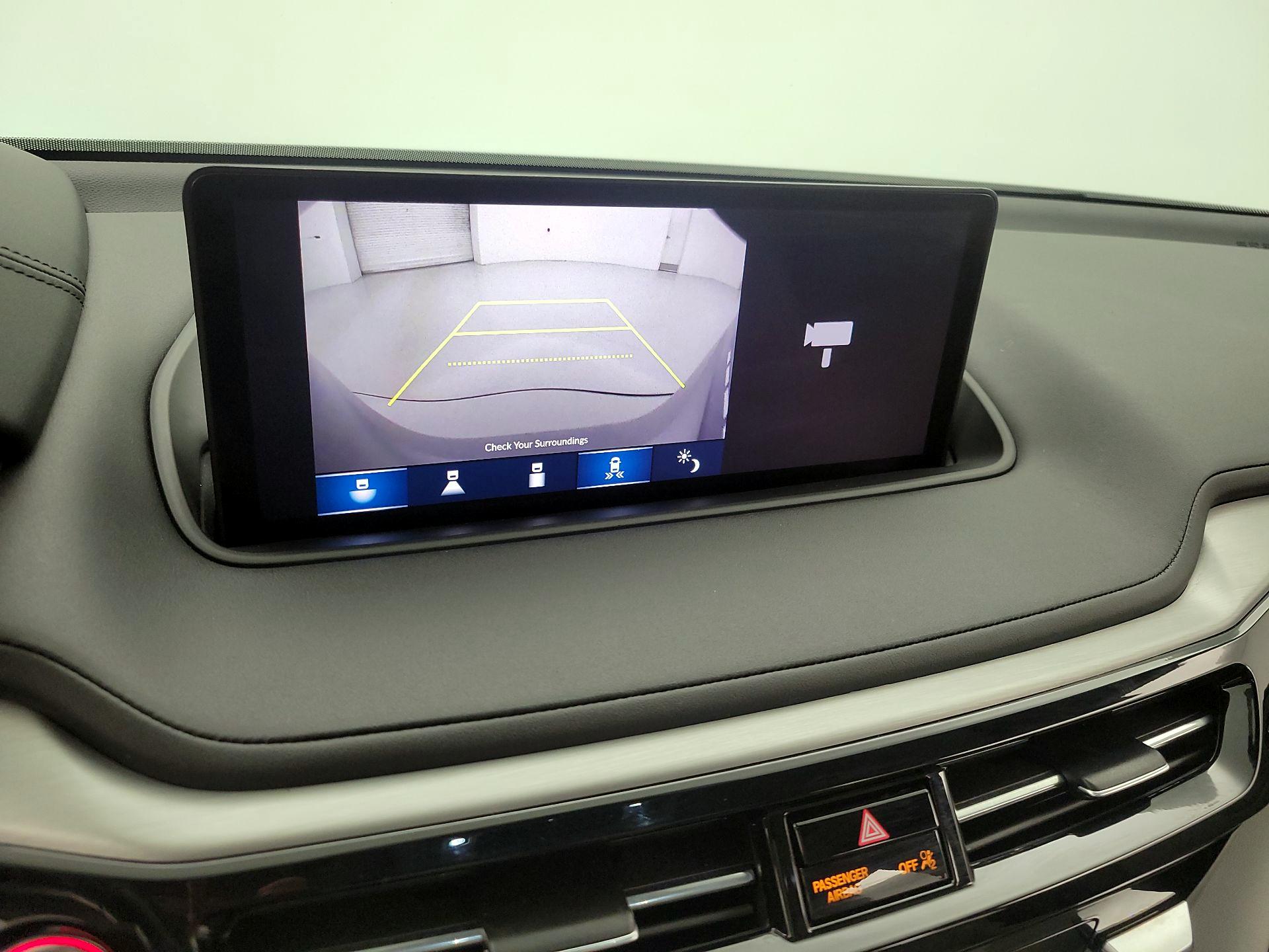 Thumbnail: 2023 Acura MDX - 15