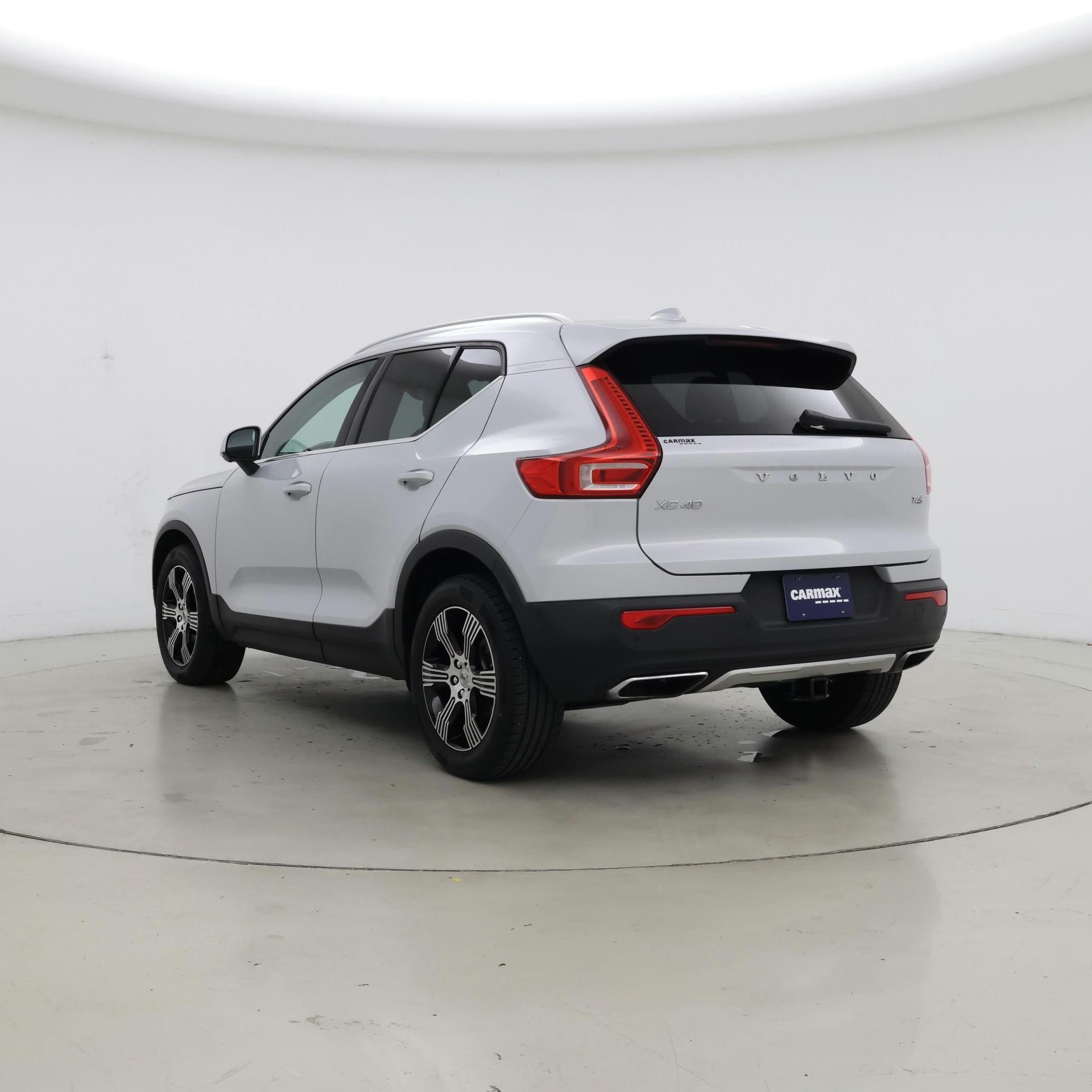 Thumbnail: 2020 Volvo XC40 - 2