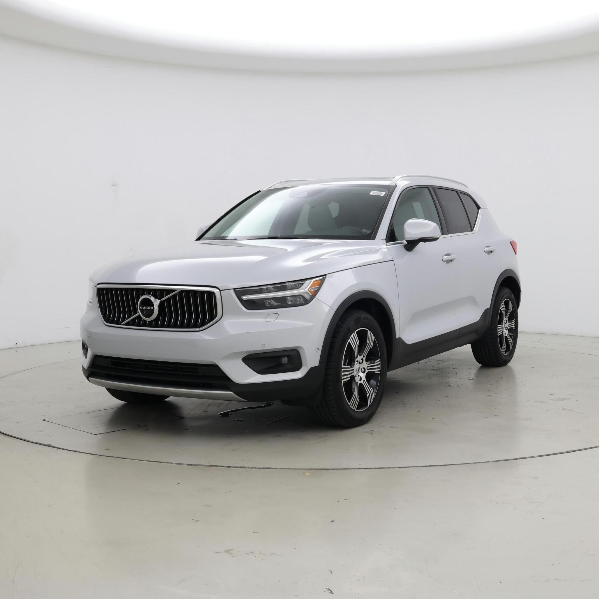 Thumbnail: 2020 Volvo XC40 - 4