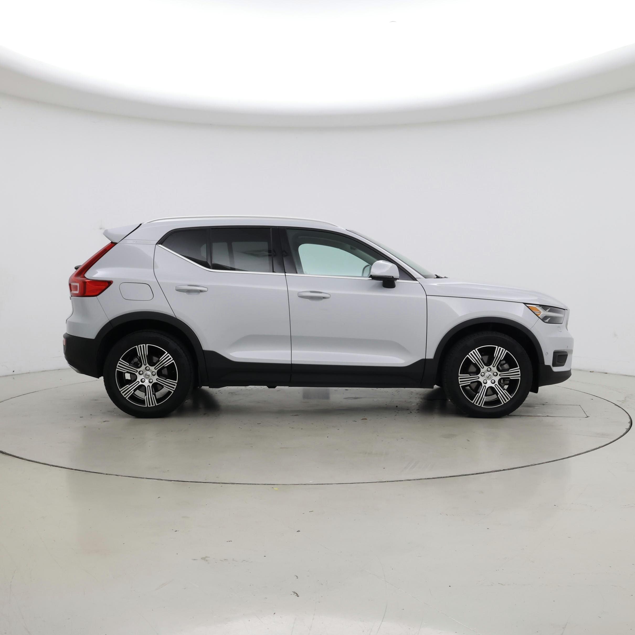 Thumbnail: 2020 Volvo XC40 - 7