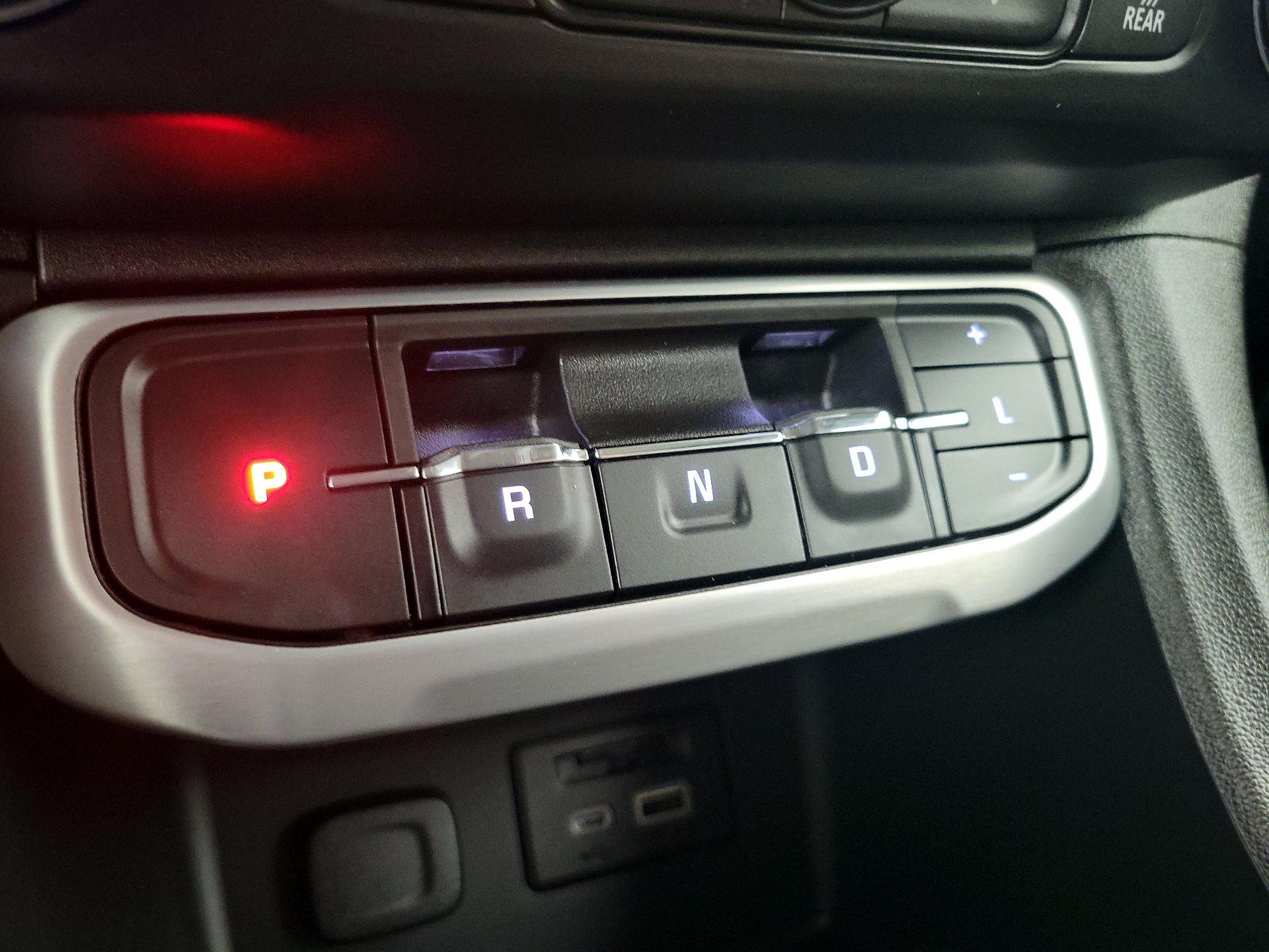 Thumbnail: 2023 GMC Acadia - 17