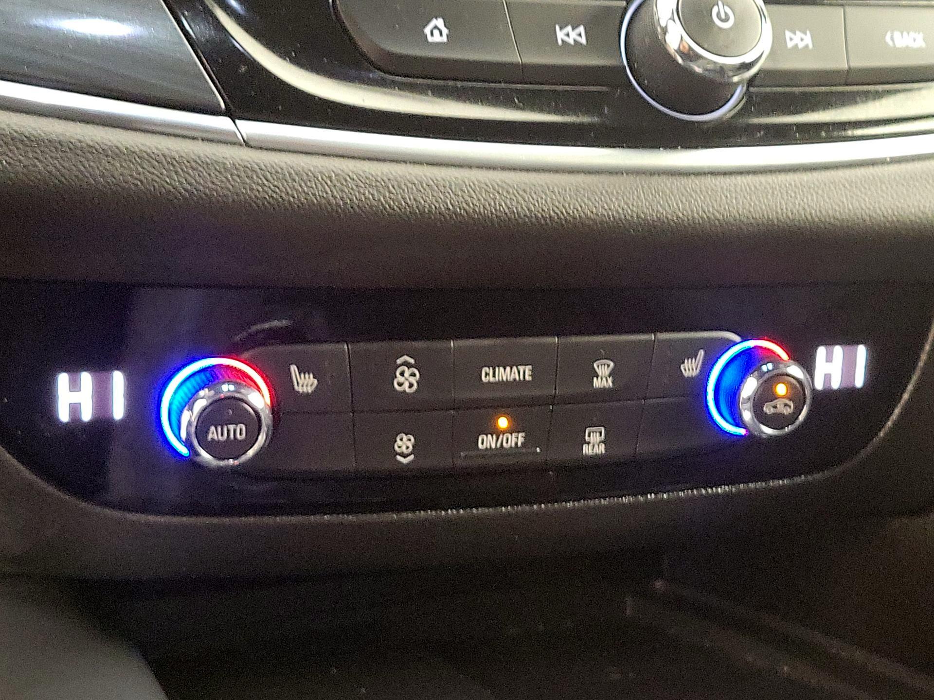 Thumbnail: 2022 Buick Enclave - 17