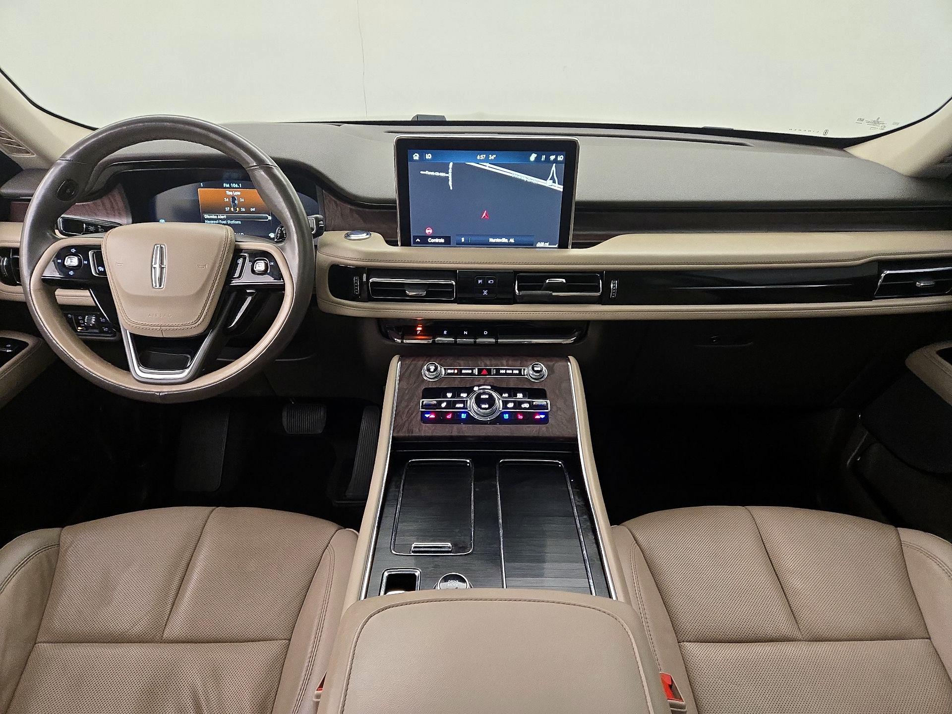 Thumbnail: 2022 Lincoln Aviator - 9