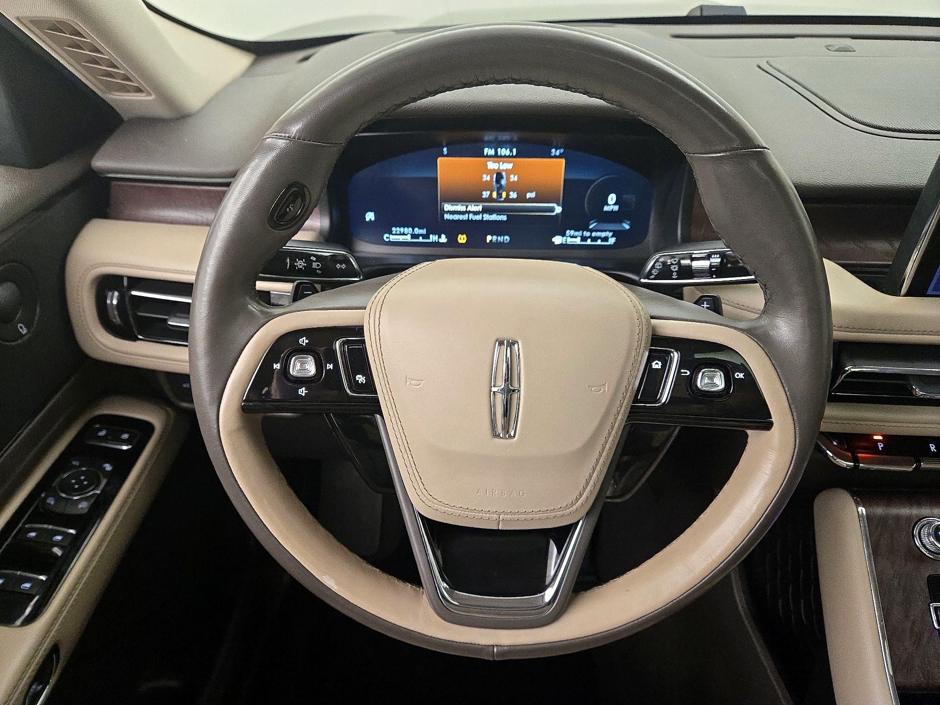 Thumbnail: 2022 Lincoln Aviator - 10