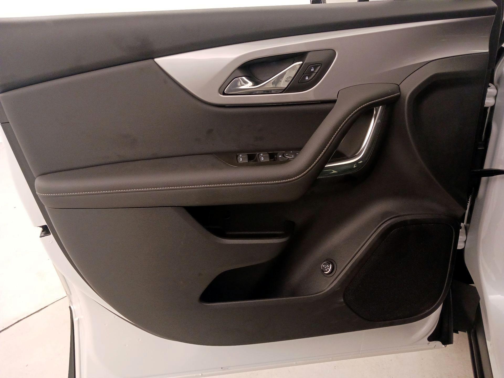 Thumbnail: 2023 Chevrolet Blazer - 12