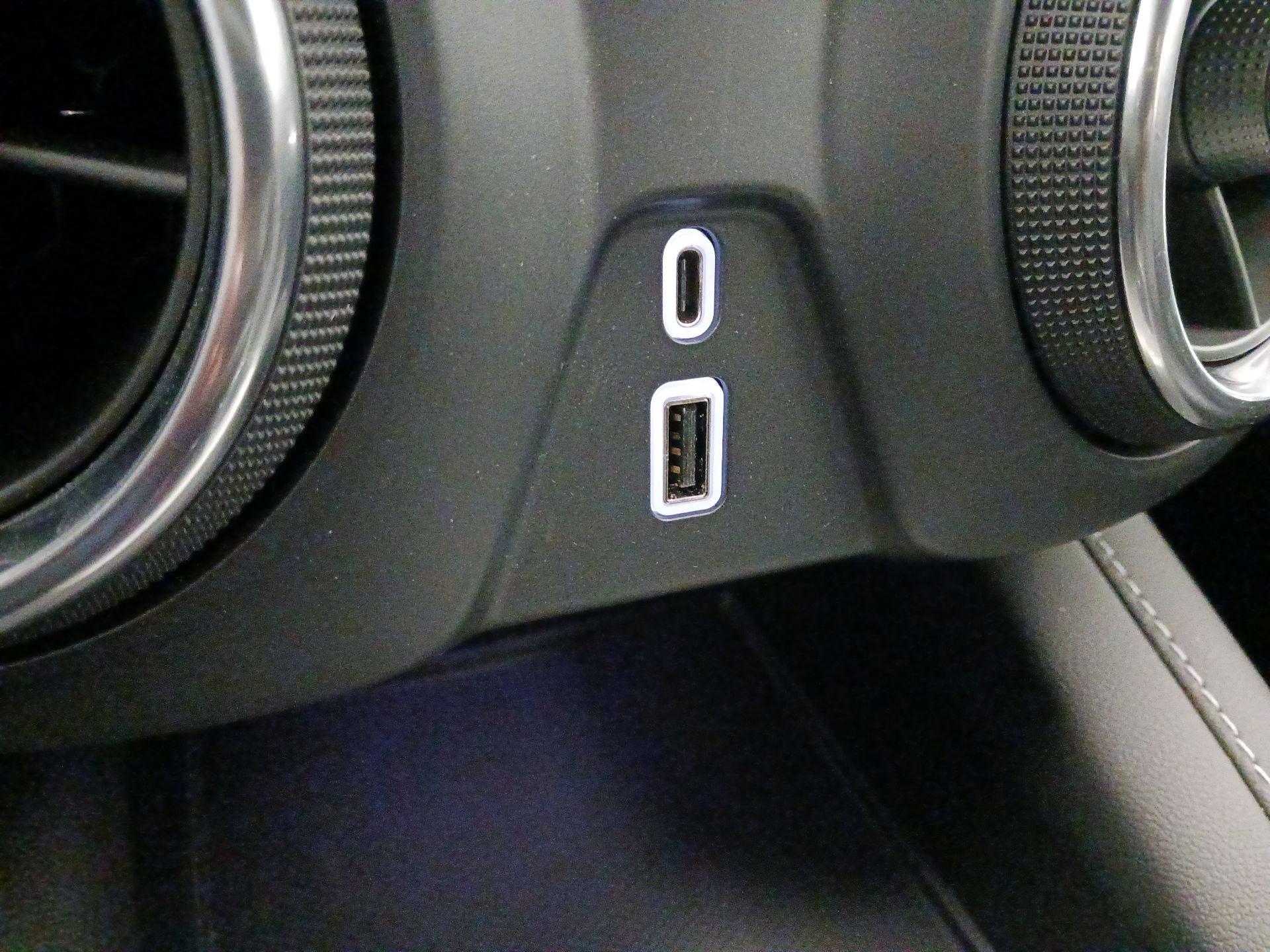 Thumbnail: 2023 Chevrolet Blazer - 18