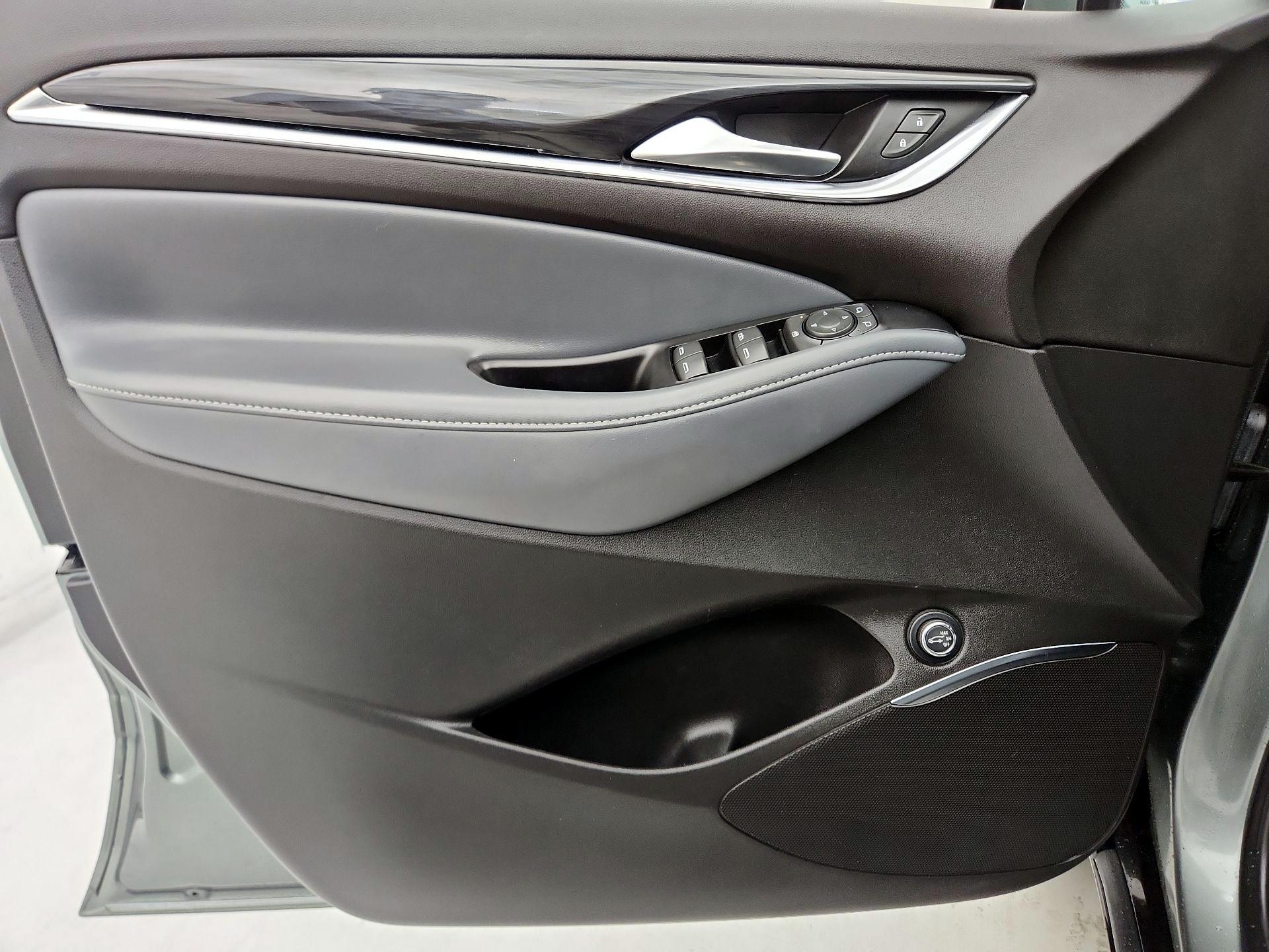 Thumbnail: 2023 Buick Enclave - 12