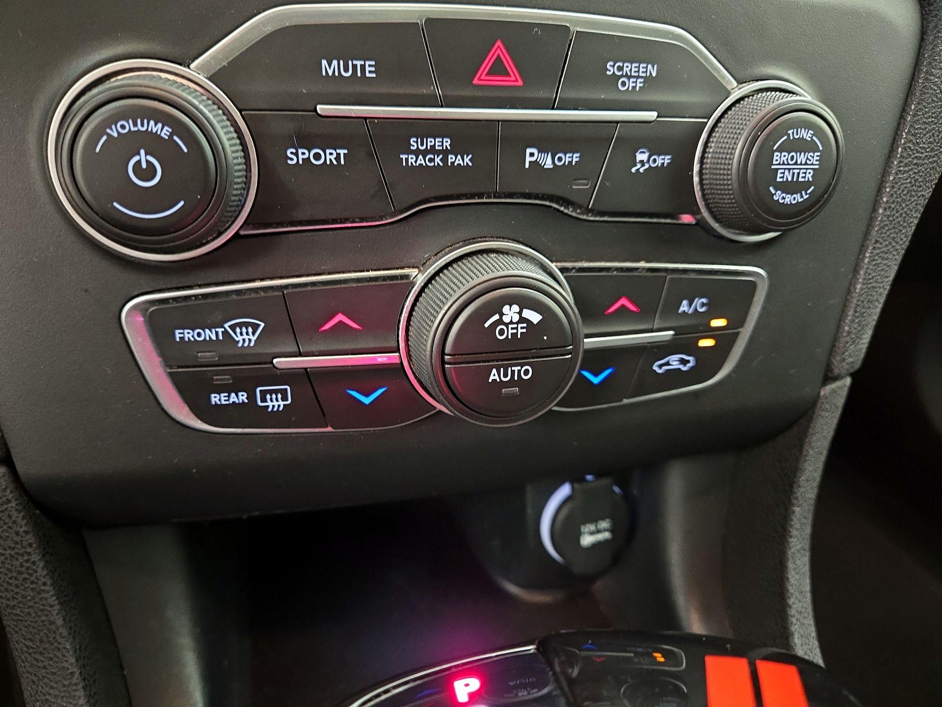 Thumbnail: 2023 Dodge Charger - 16