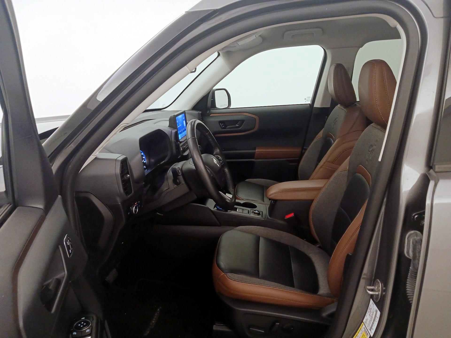 Thumbnail: 2023 Ford Bronco Sport - 11