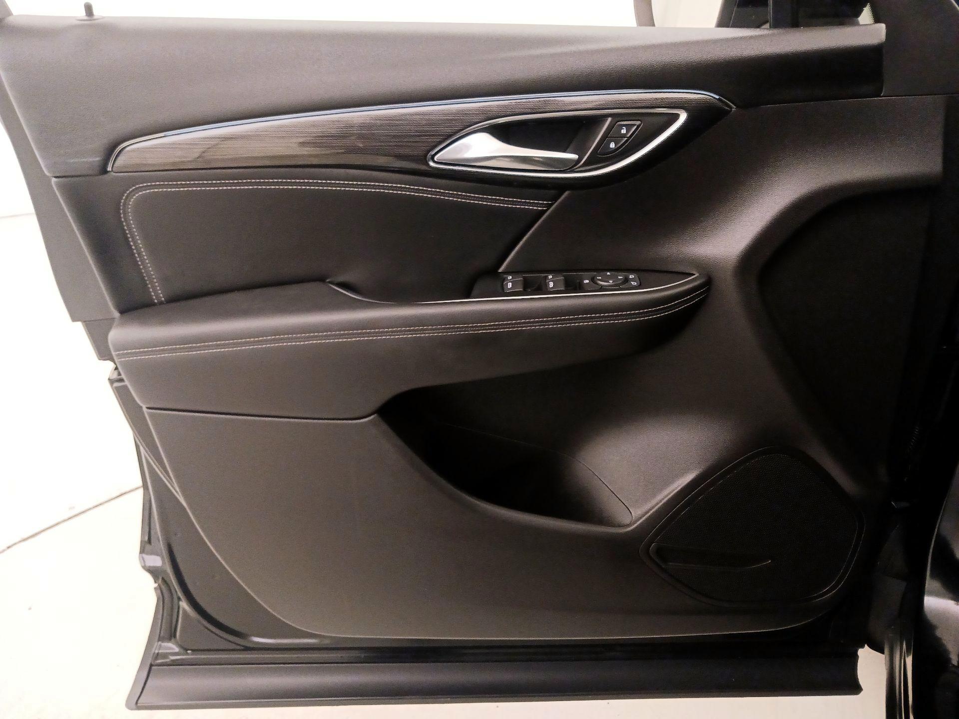 Thumbnail: 2023 Buick Envision - 12