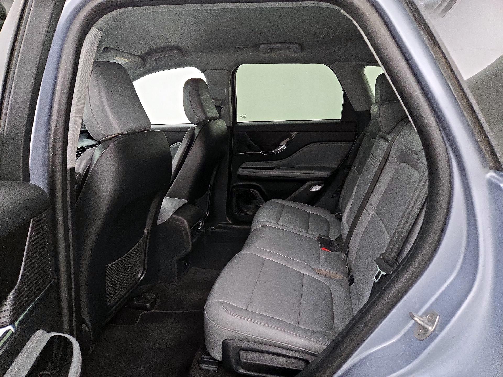 Thumbnail: 2022 Lincoln Corsair - 19