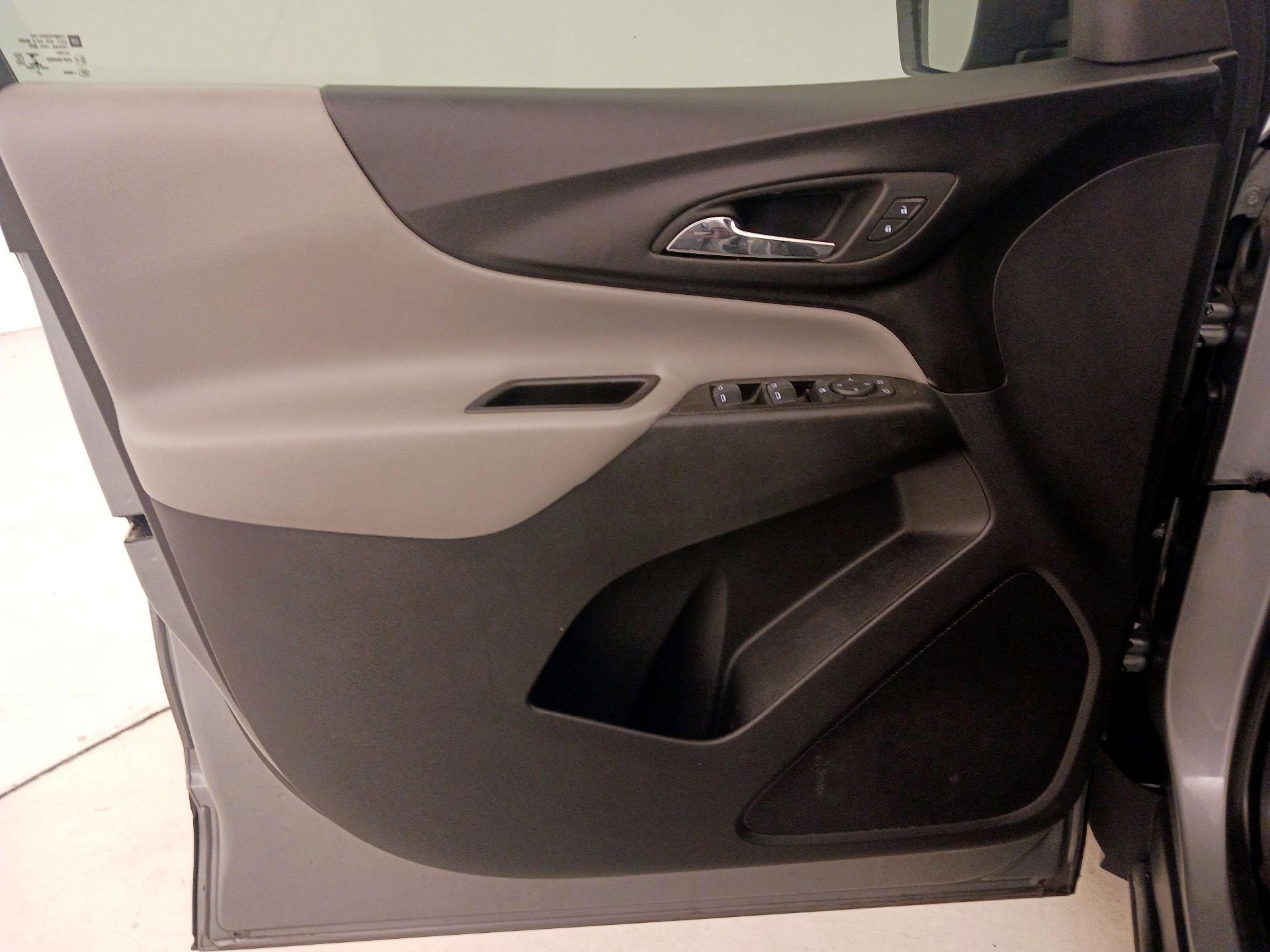 Thumbnail: 2023 Chevrolet Equinox - 12