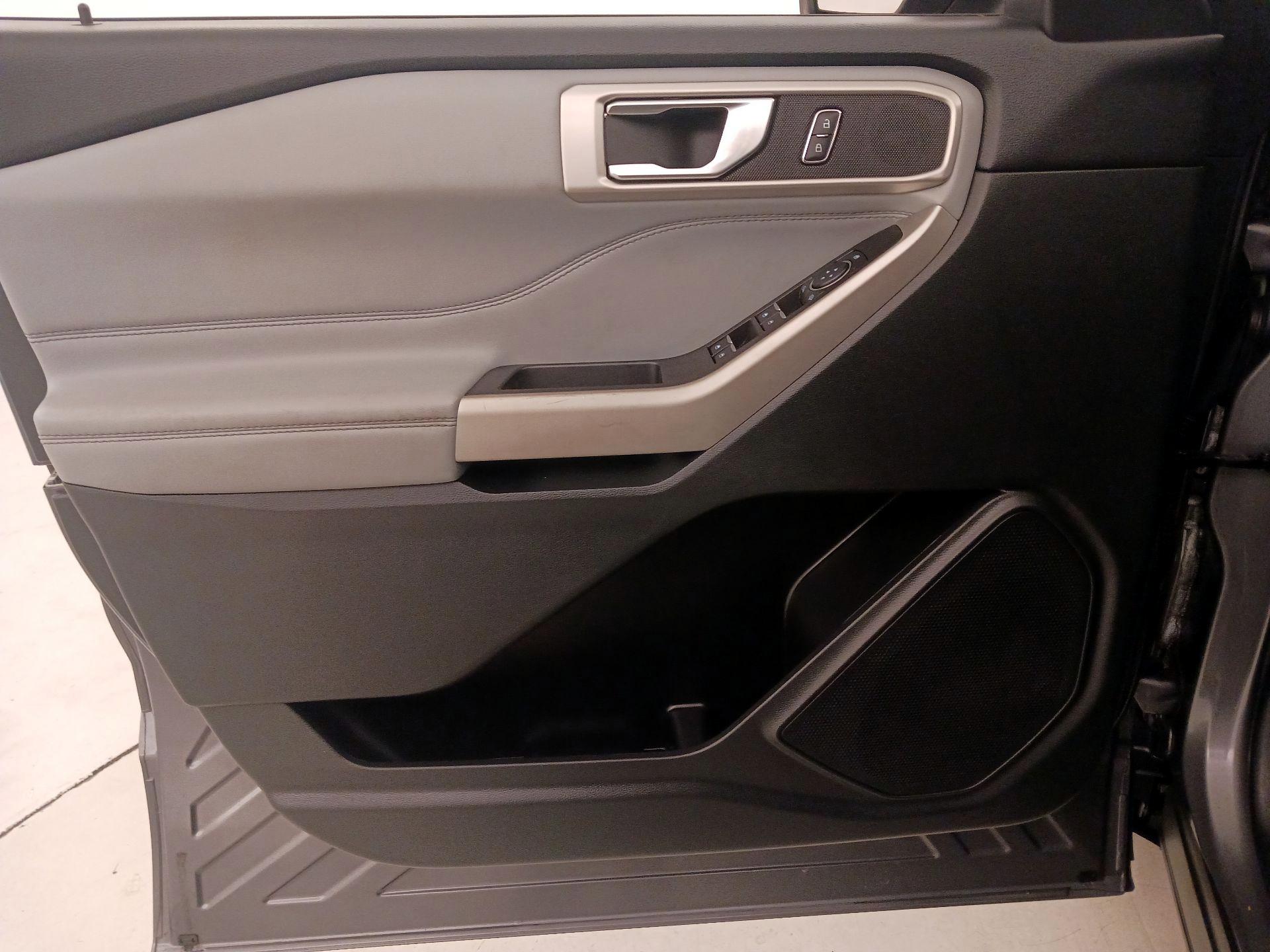 Thumbnail: 2023 Ford Explorer - 12