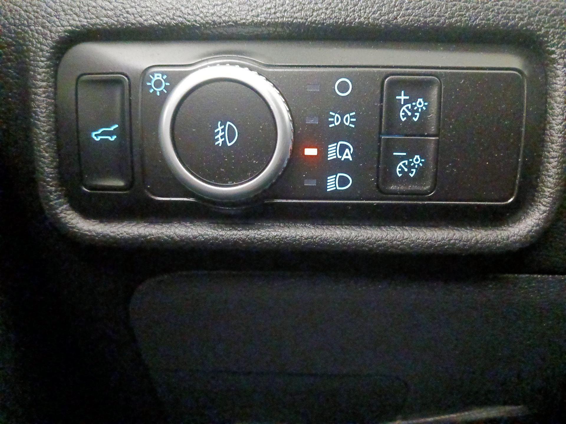 Thumbnail: 2023 Ford Explorer - 13