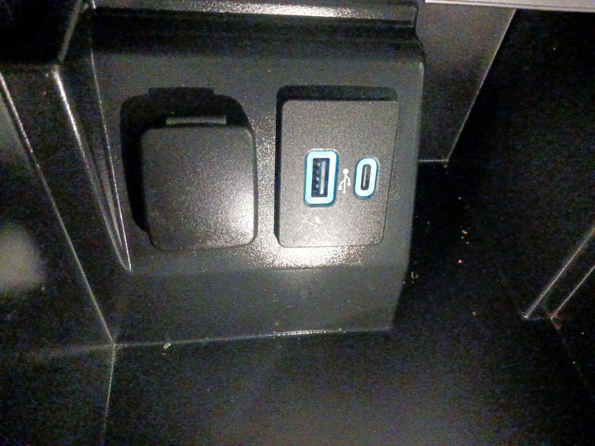 Thumbnail: 2023 Ford Explorer - 19