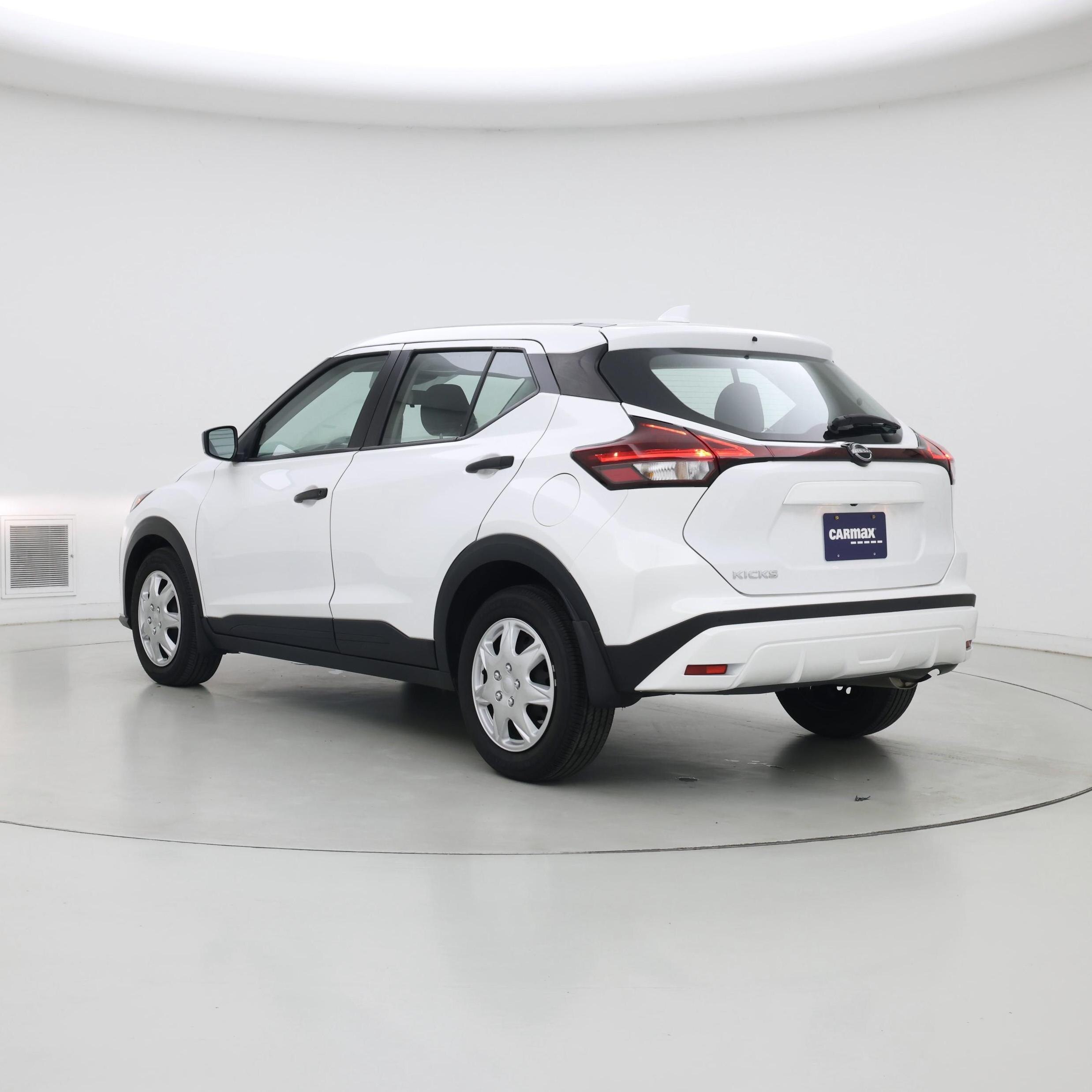 Thumbnail: 2024 Nissan Kicks - 2