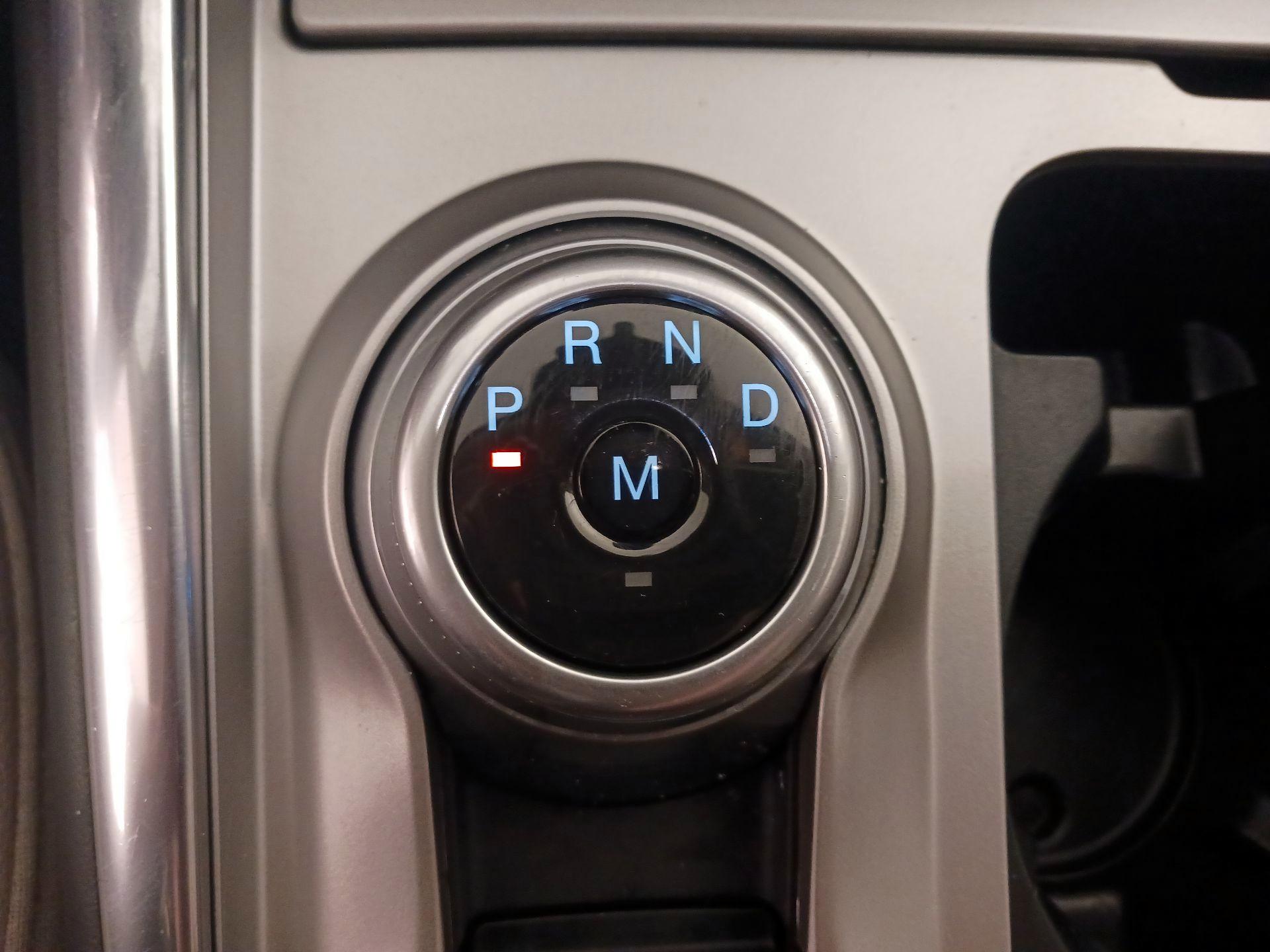 Thumbnail: 2020 Ford Explorer - 18