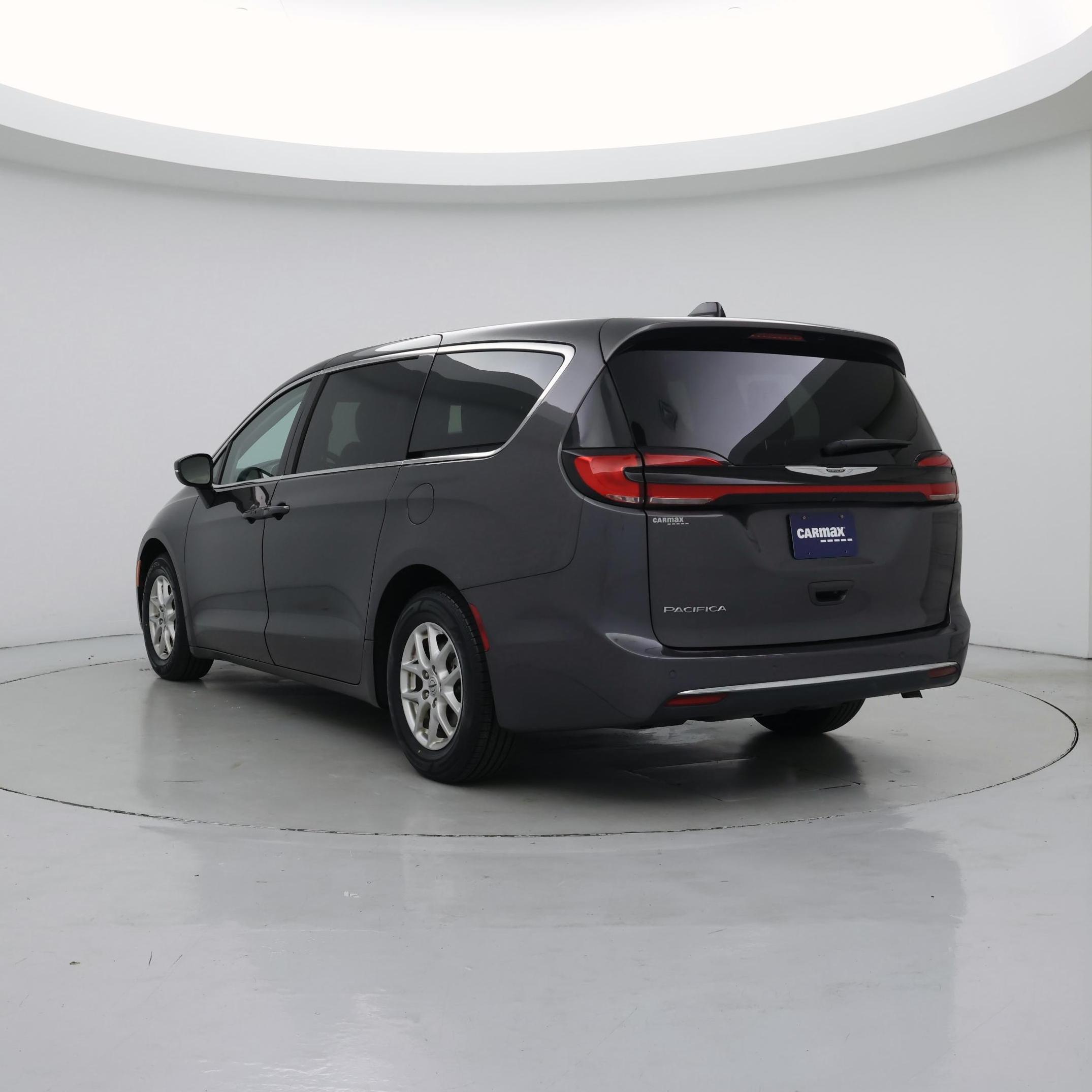 Thumbnail: 2023 Chrysler Pacifica - 2