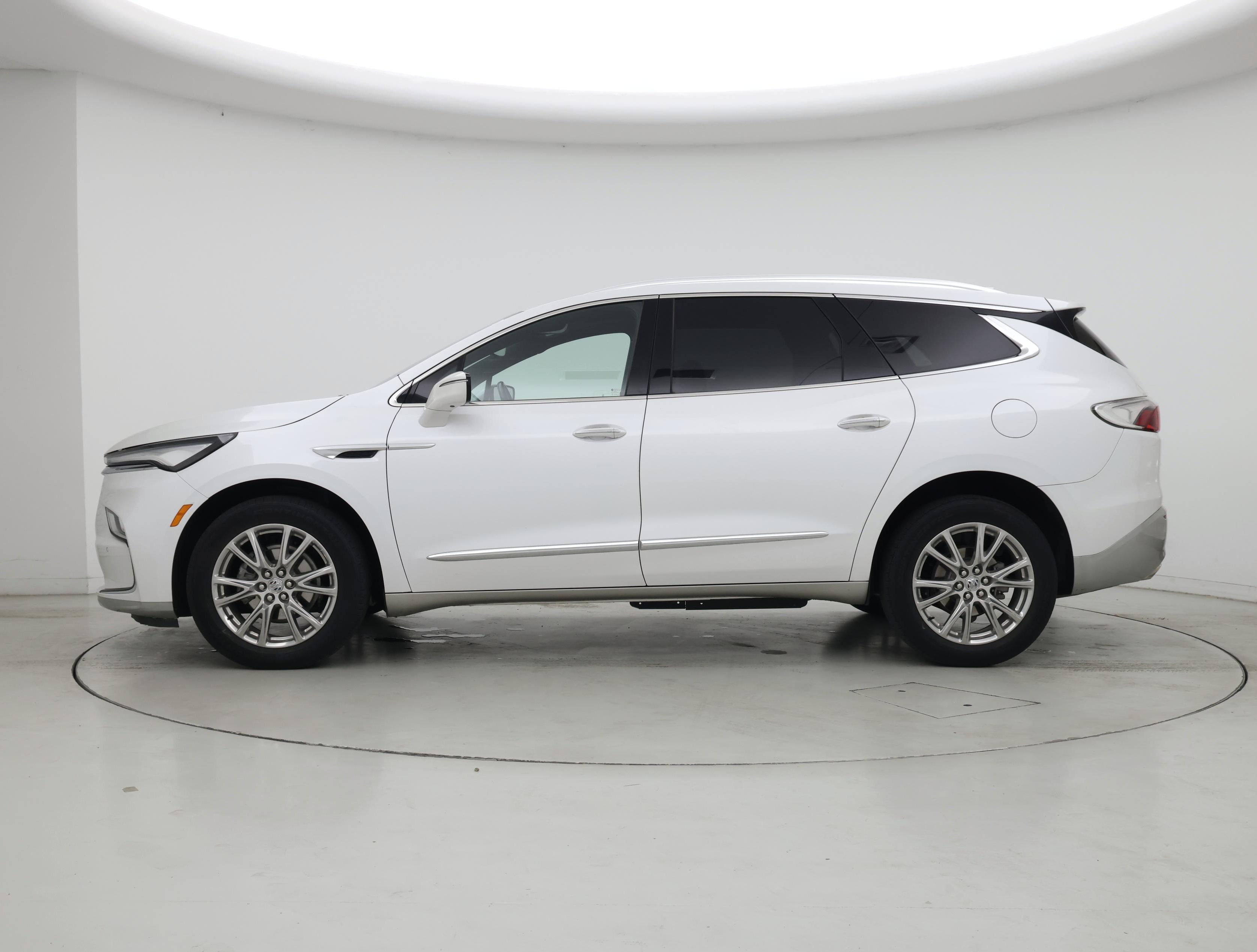 Thumbnail: 2023 Buick Enclave - 3