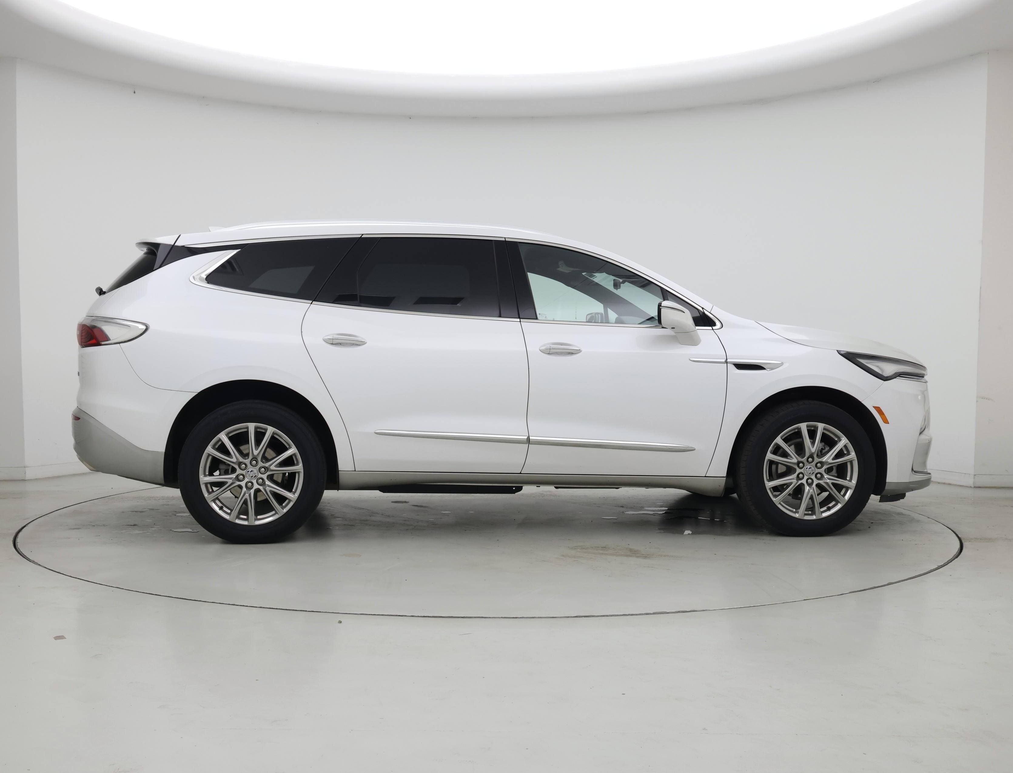 Thumbnail: 2023 Buick Enclave - 7