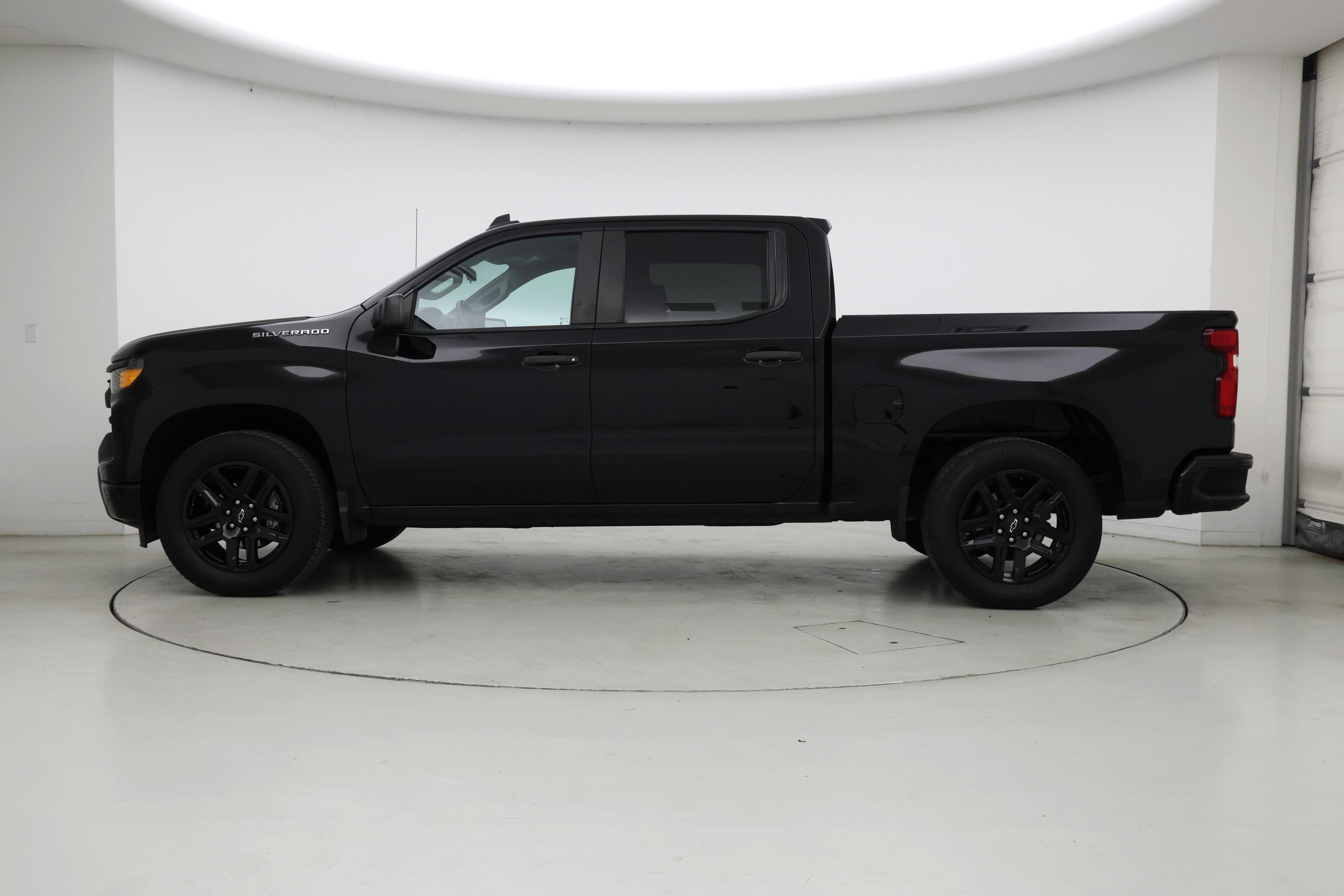 Thumbnail: 2022 Chevrolet Silverado 1500 - 3