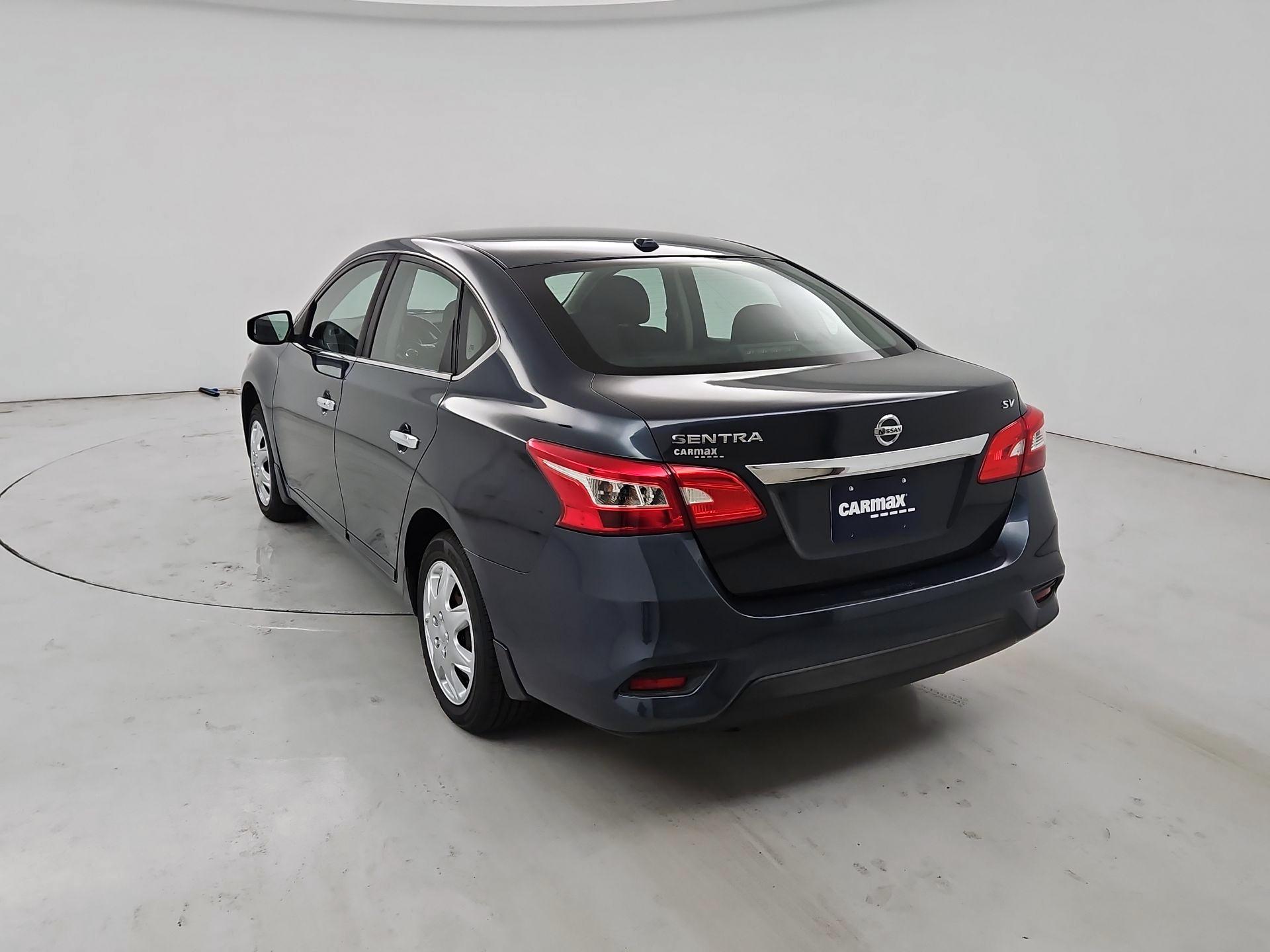 Thumbnail: 2017 Nissan Sentra - 7