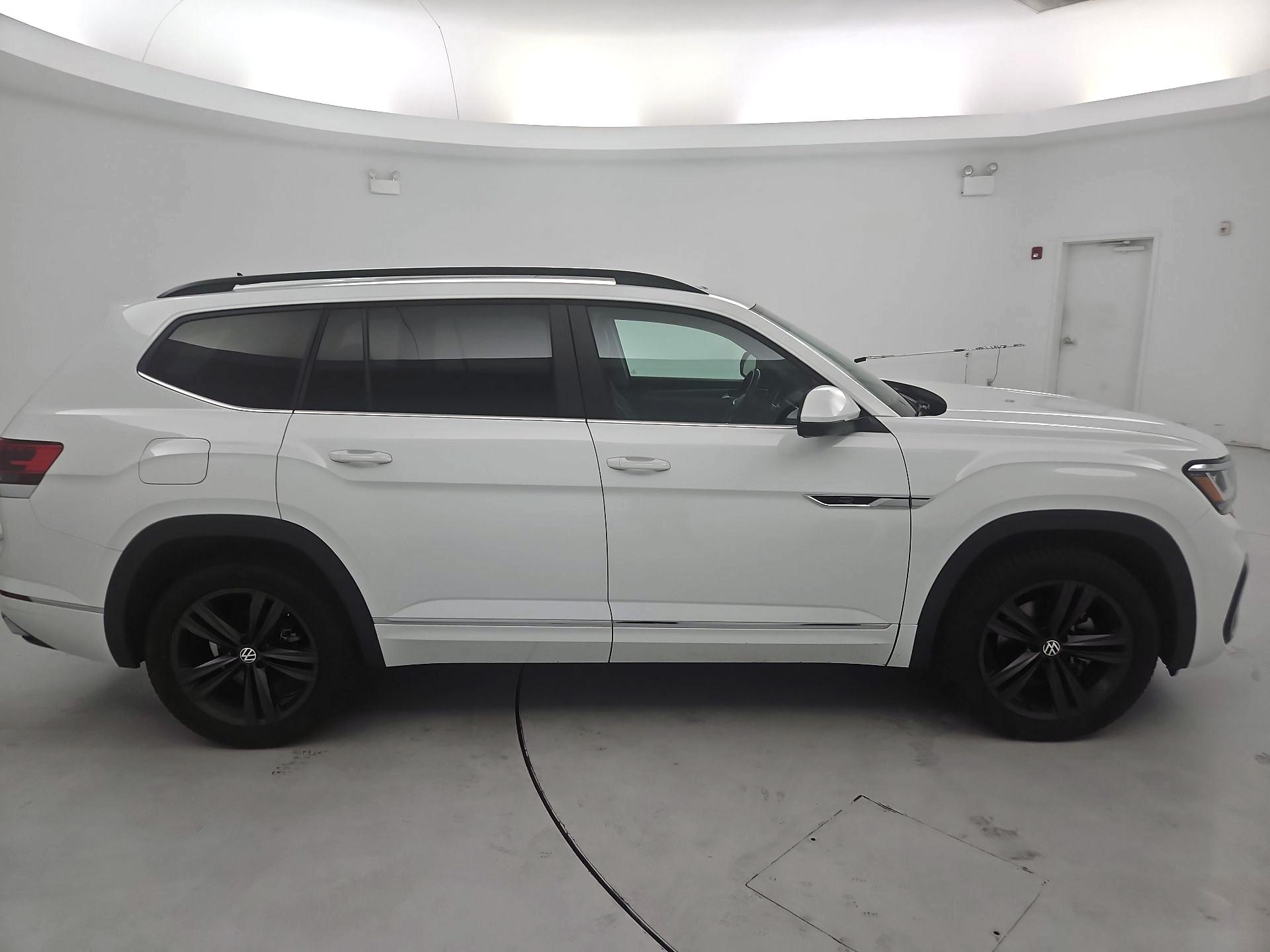 Thumbnail: 2021 Volkswagen Atlas - 4