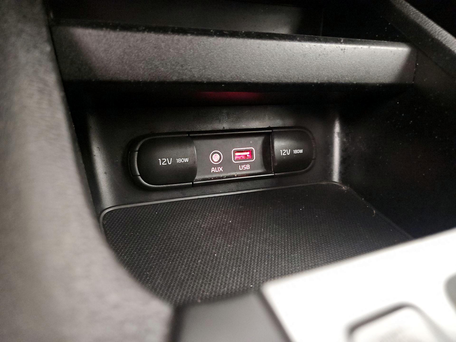 Thumbnail: 2019 Kia Forte - 16