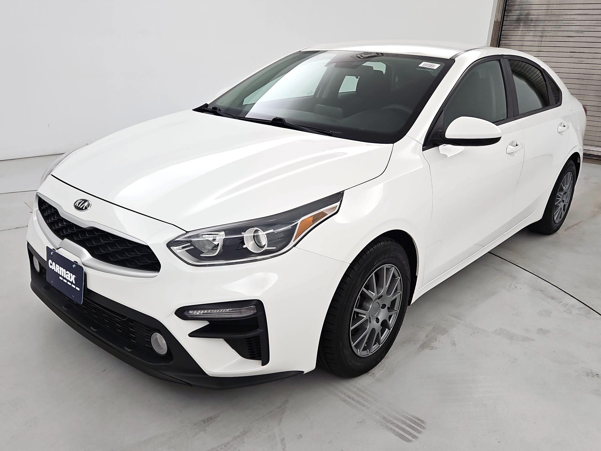 Thumbnail: 2019 Kia Forte - 3