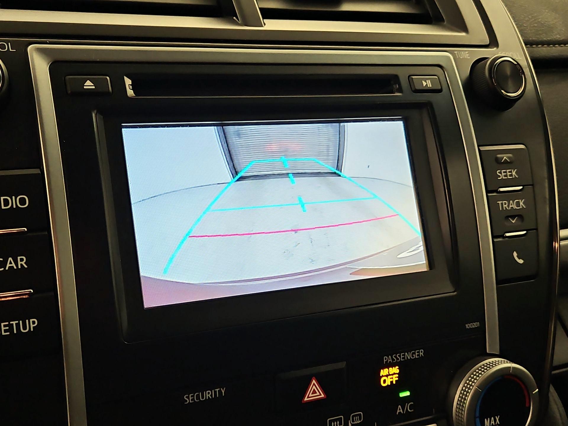Thumbnail: 2014 Toyota Camry - 12