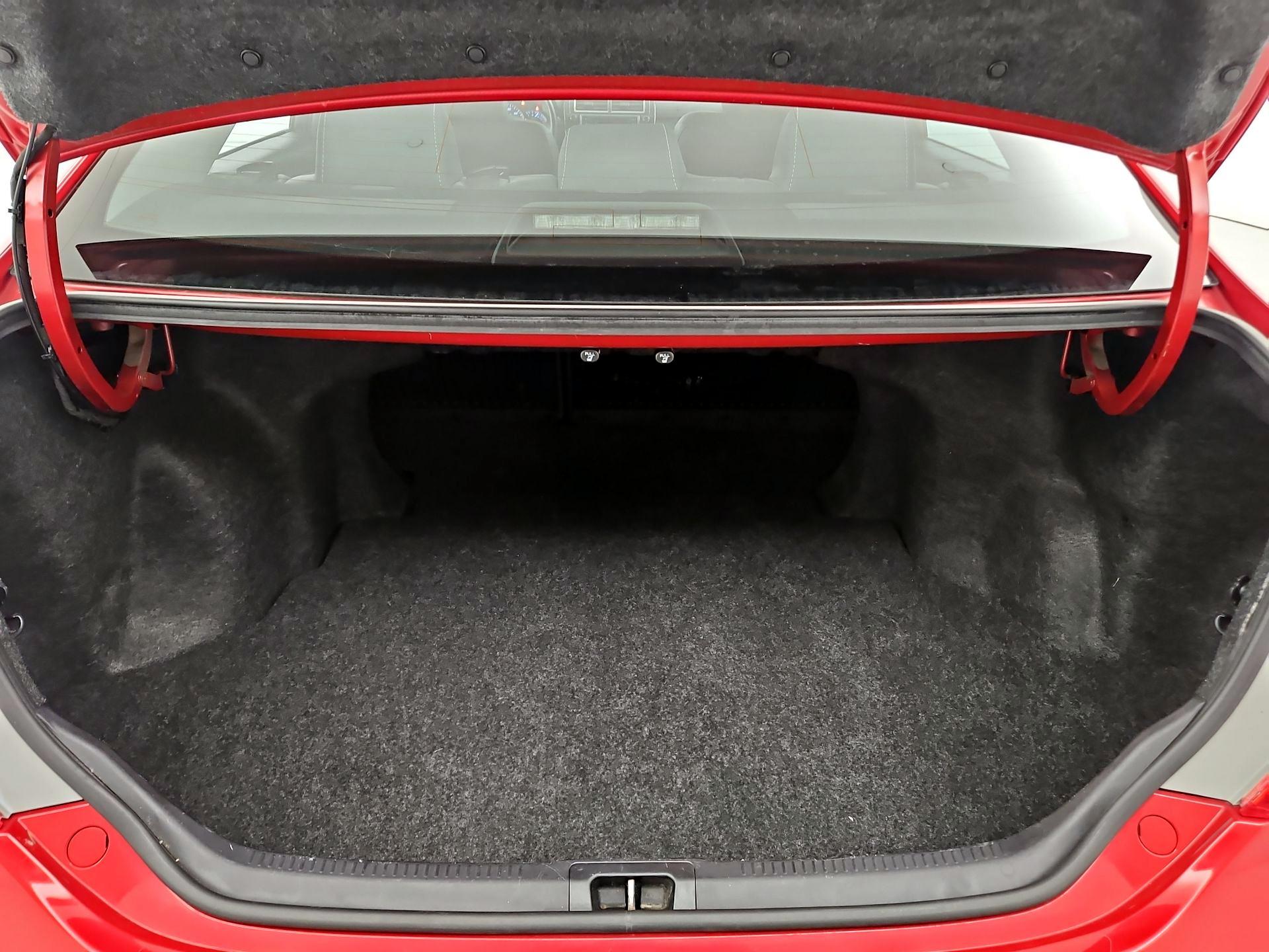 Thumbnail: 2014 Toyota Camry - 18