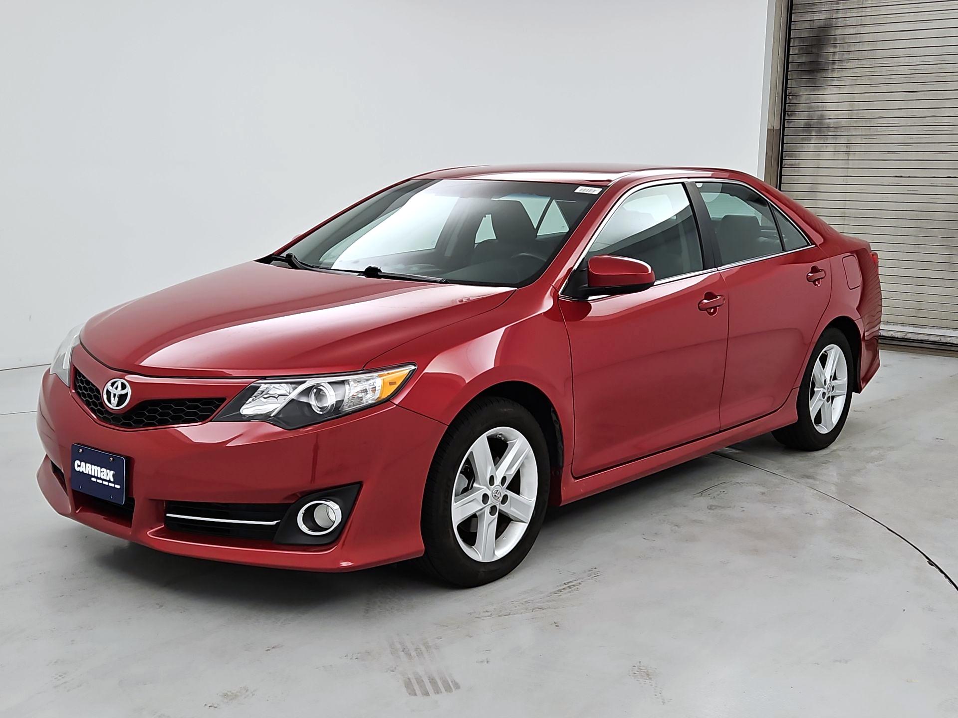 Thumbnail: 2014 Toyota Camry - 3