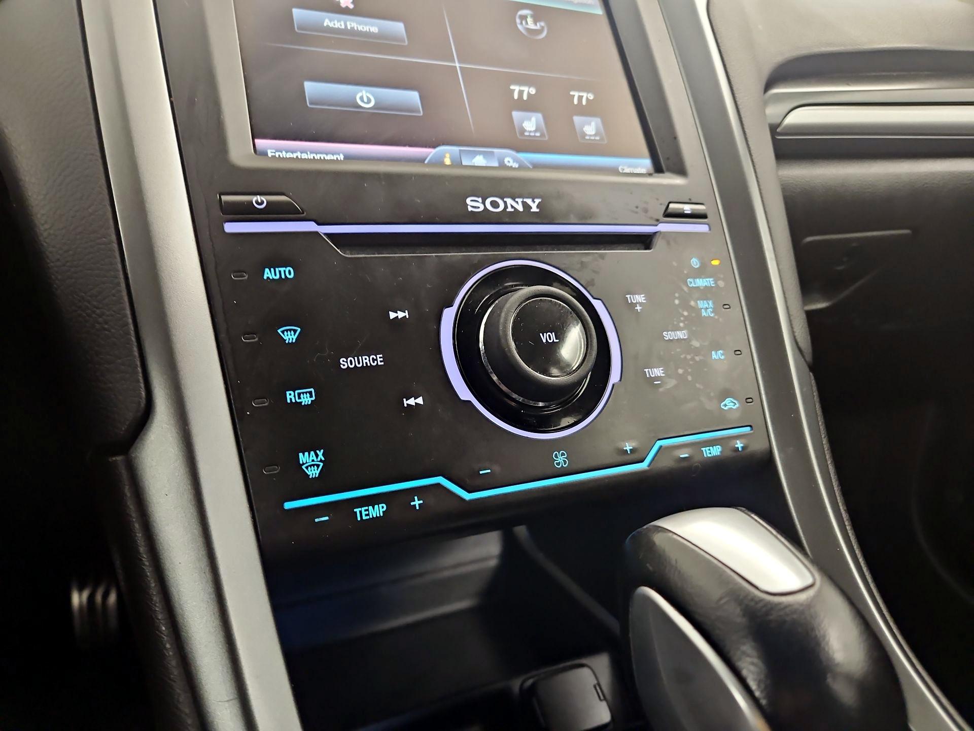 Thumbnail: 2015 Ford Fusion - 14
