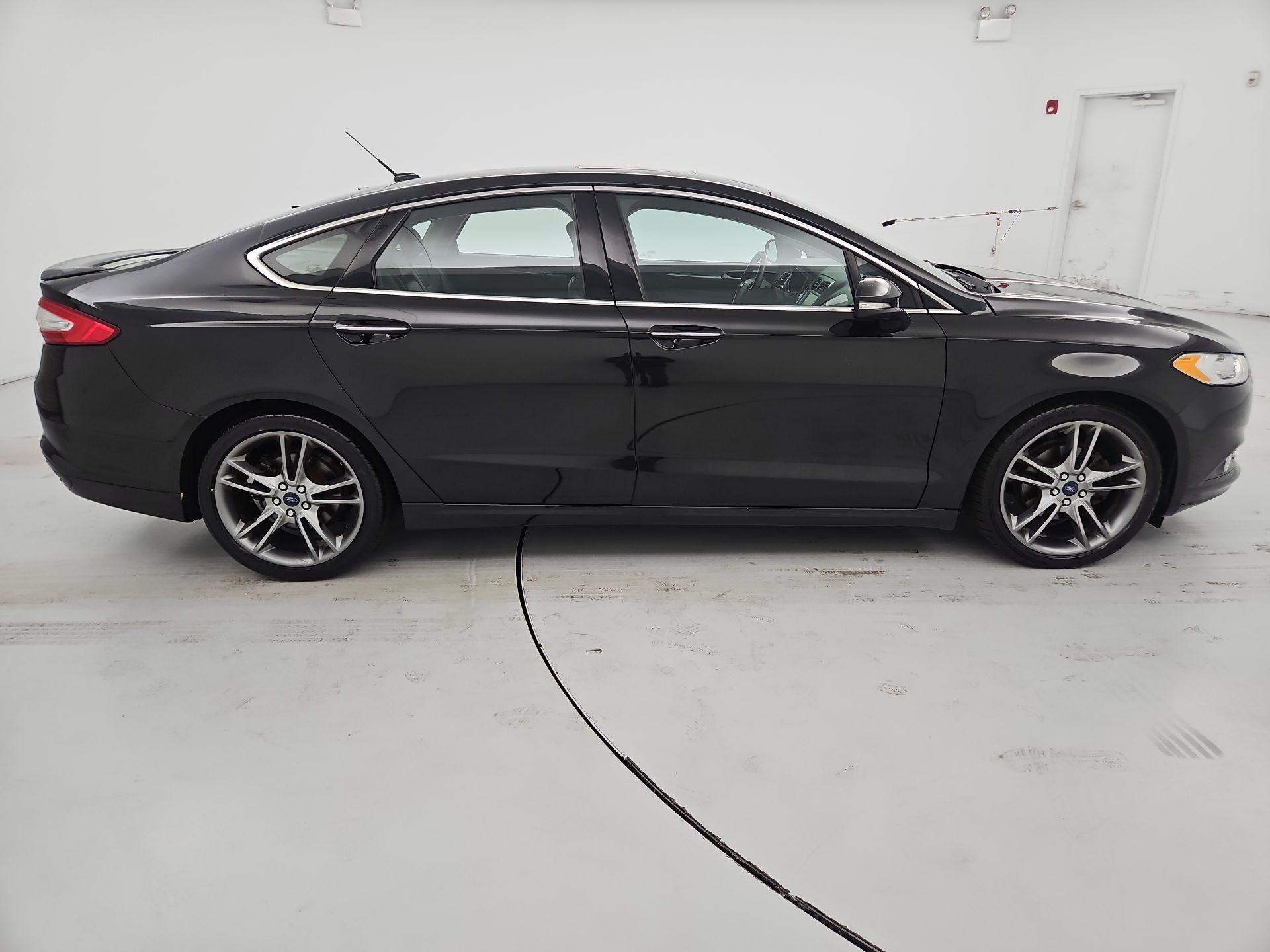 Thumbnail: 2015 Ford Fusion - 4