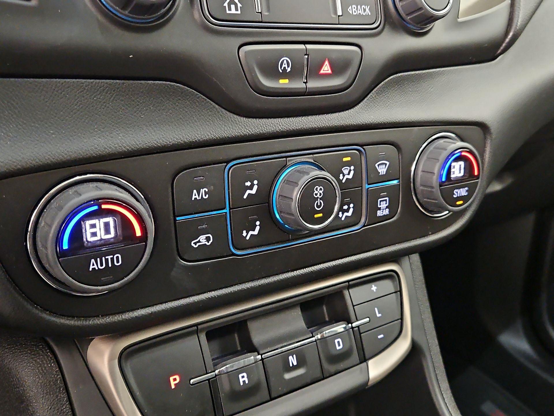 Thumbnail: 2023 GMC Terrain - 17