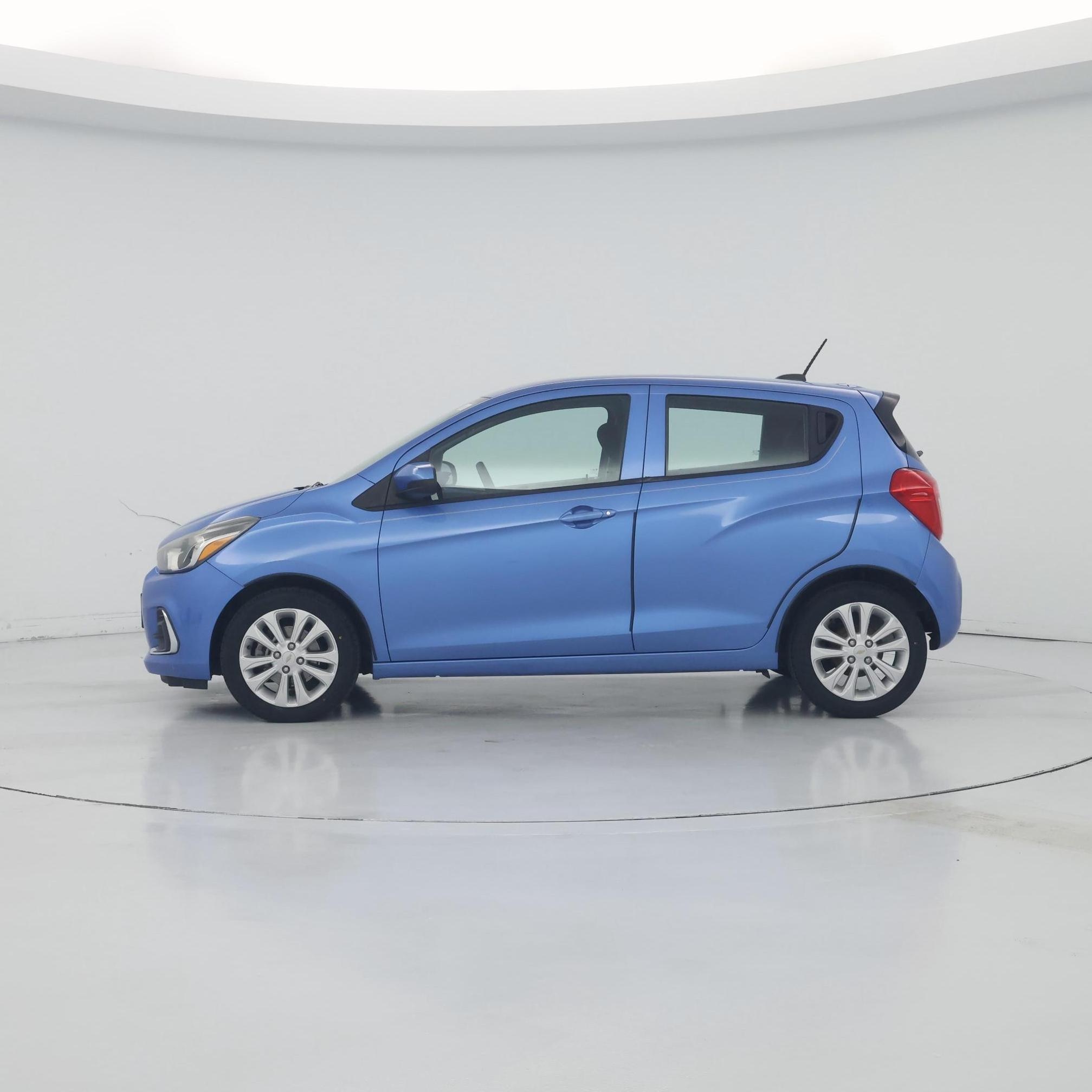 Thumbnail: 2017 Chevrolet Spark - 3