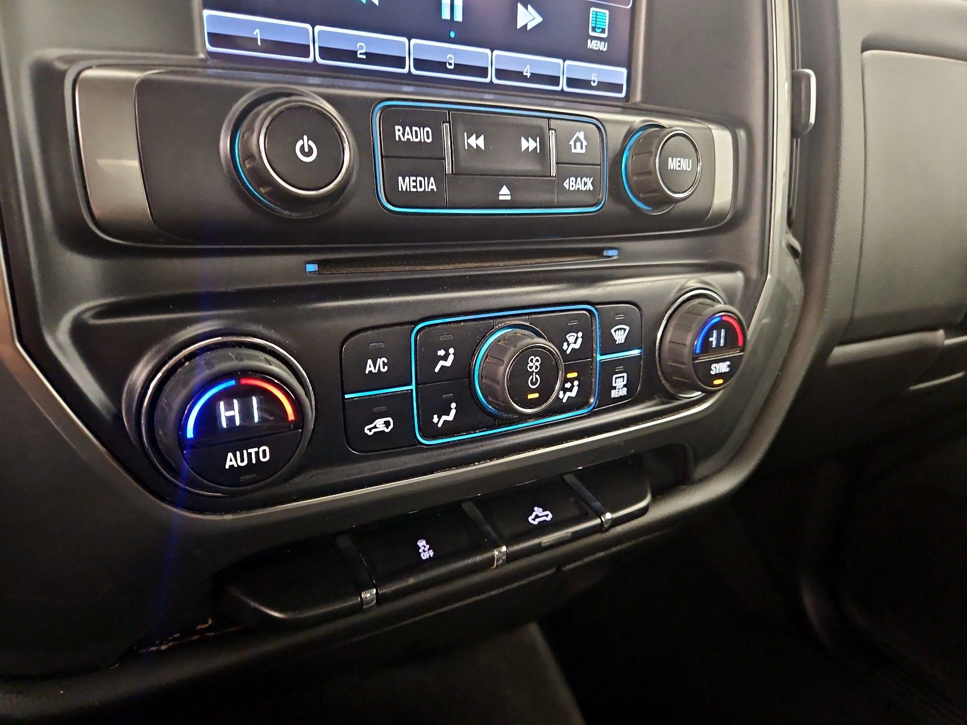 Thumbnail: 2015 Chevrolet Silverado 2500 - 16