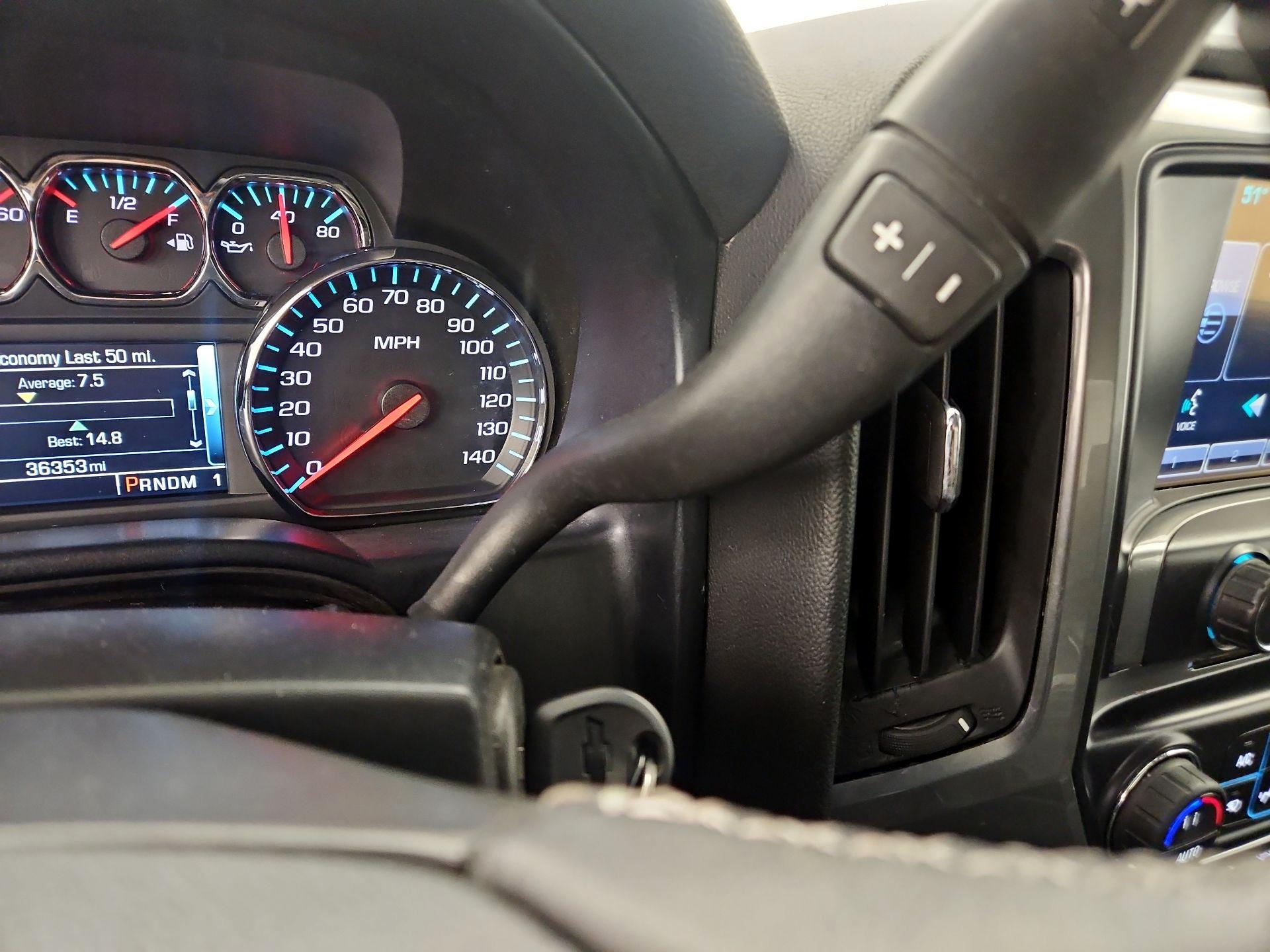 Thumbnail: 2015 Chevrolet Silverado 2500 - 17
