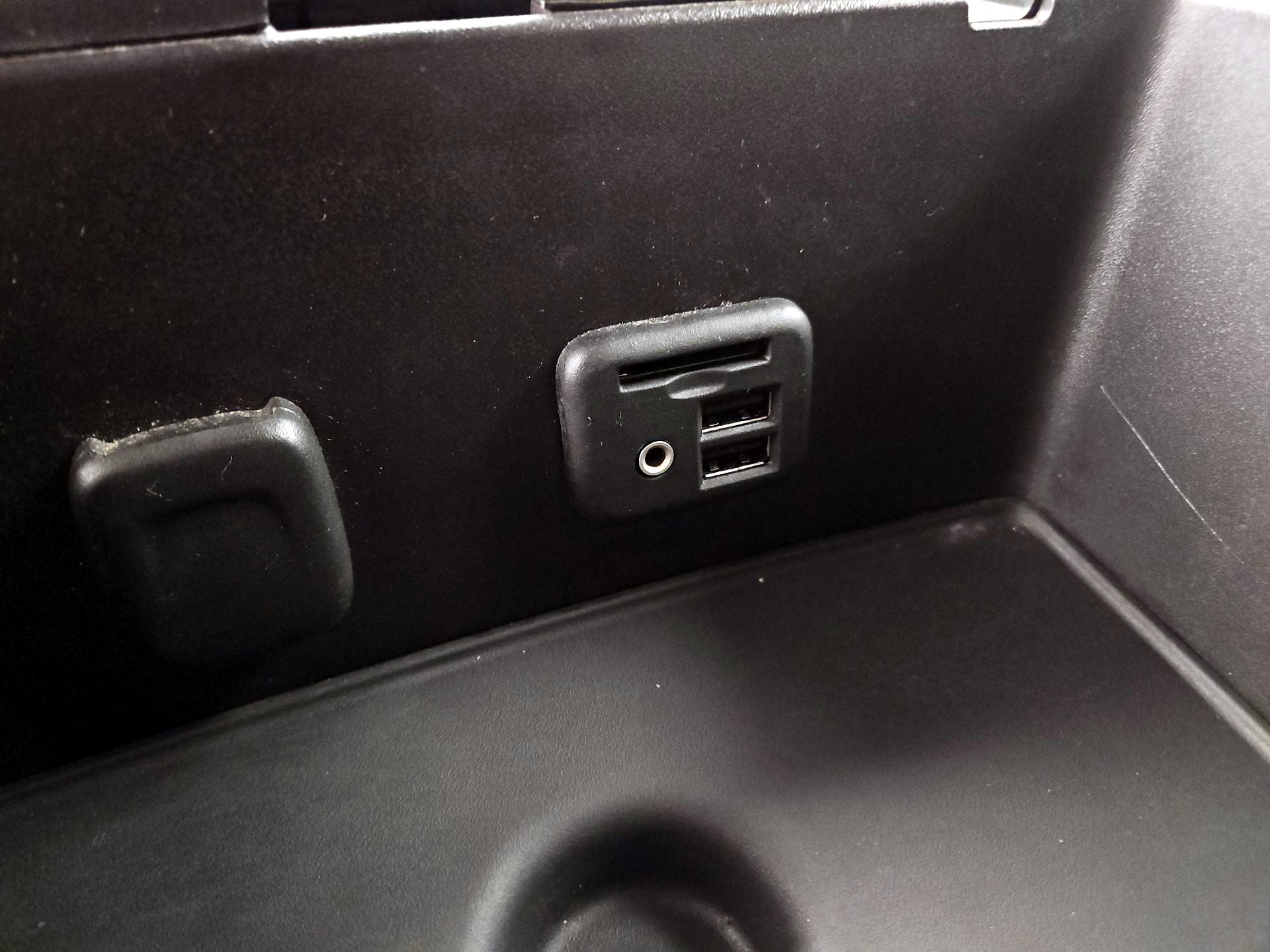 Thumbnail: 2015 Chevrolet Silverado 2500 - 18