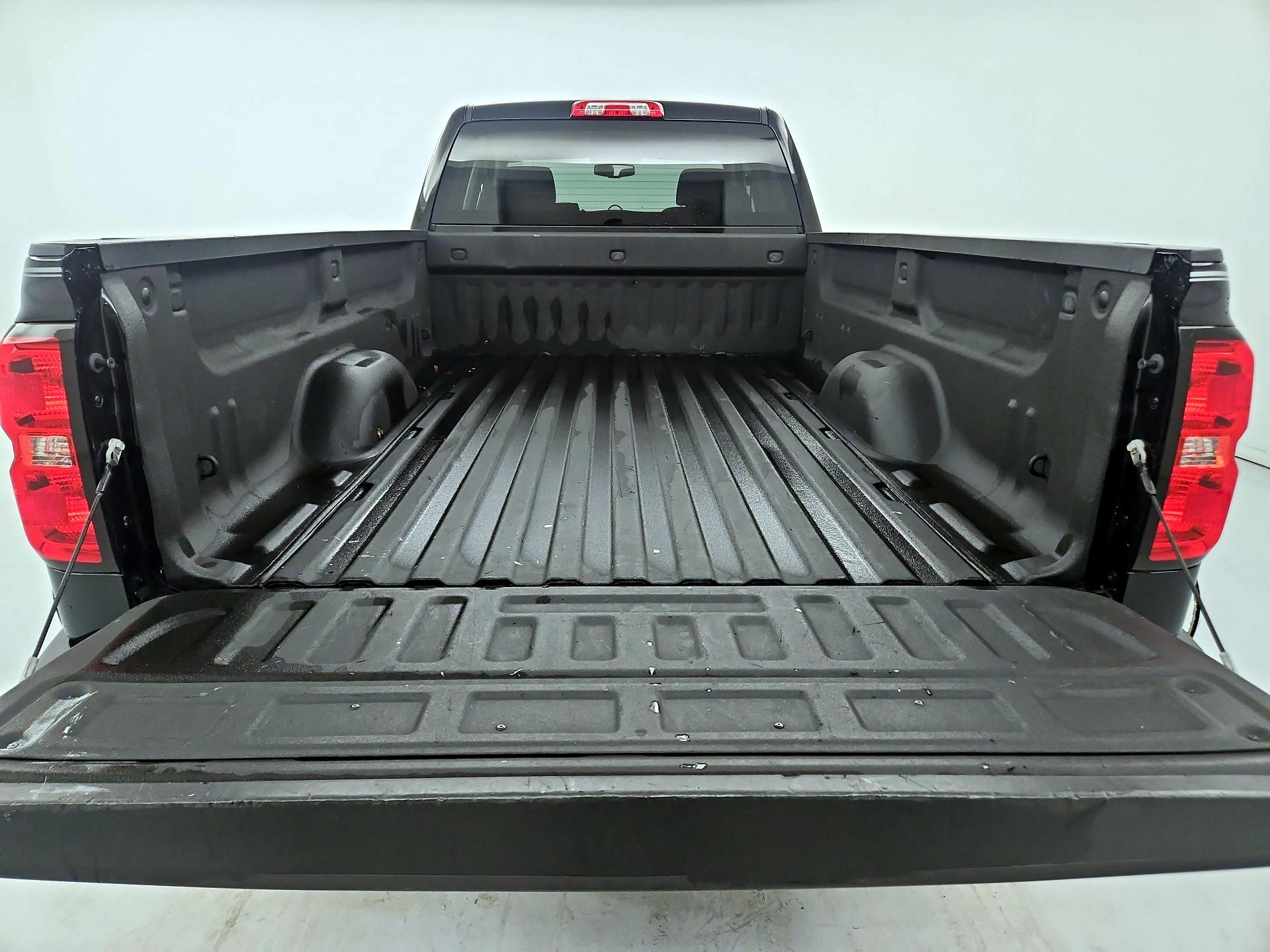 Thumbnail: 2015 Chevrolet Silverado 2500 - 20
