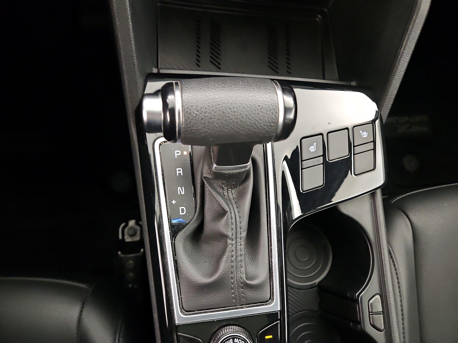 Thumbnail: 2023 Kia Sportage - 18