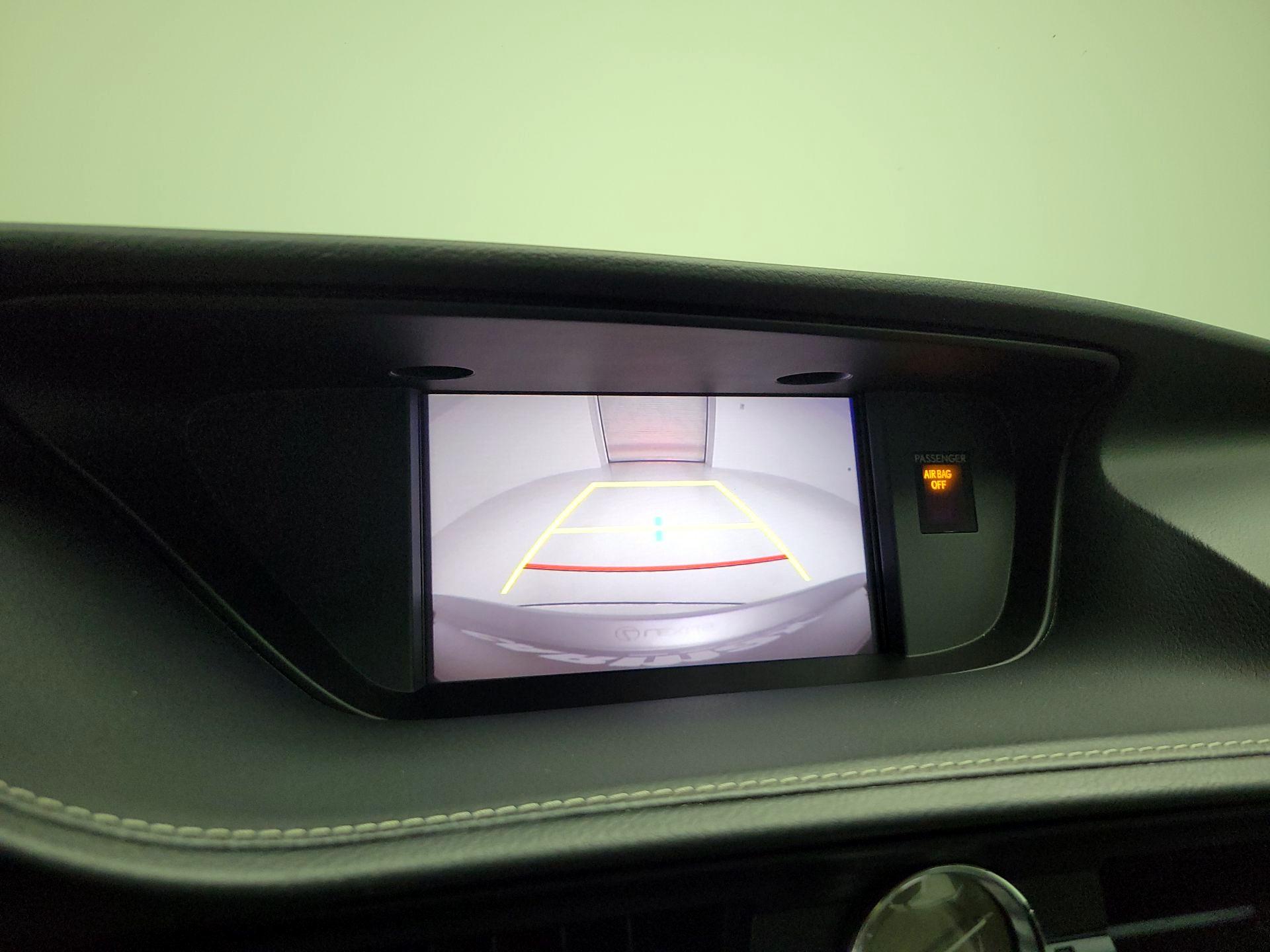 Thumbnail: 2017 Lexus ES - 15