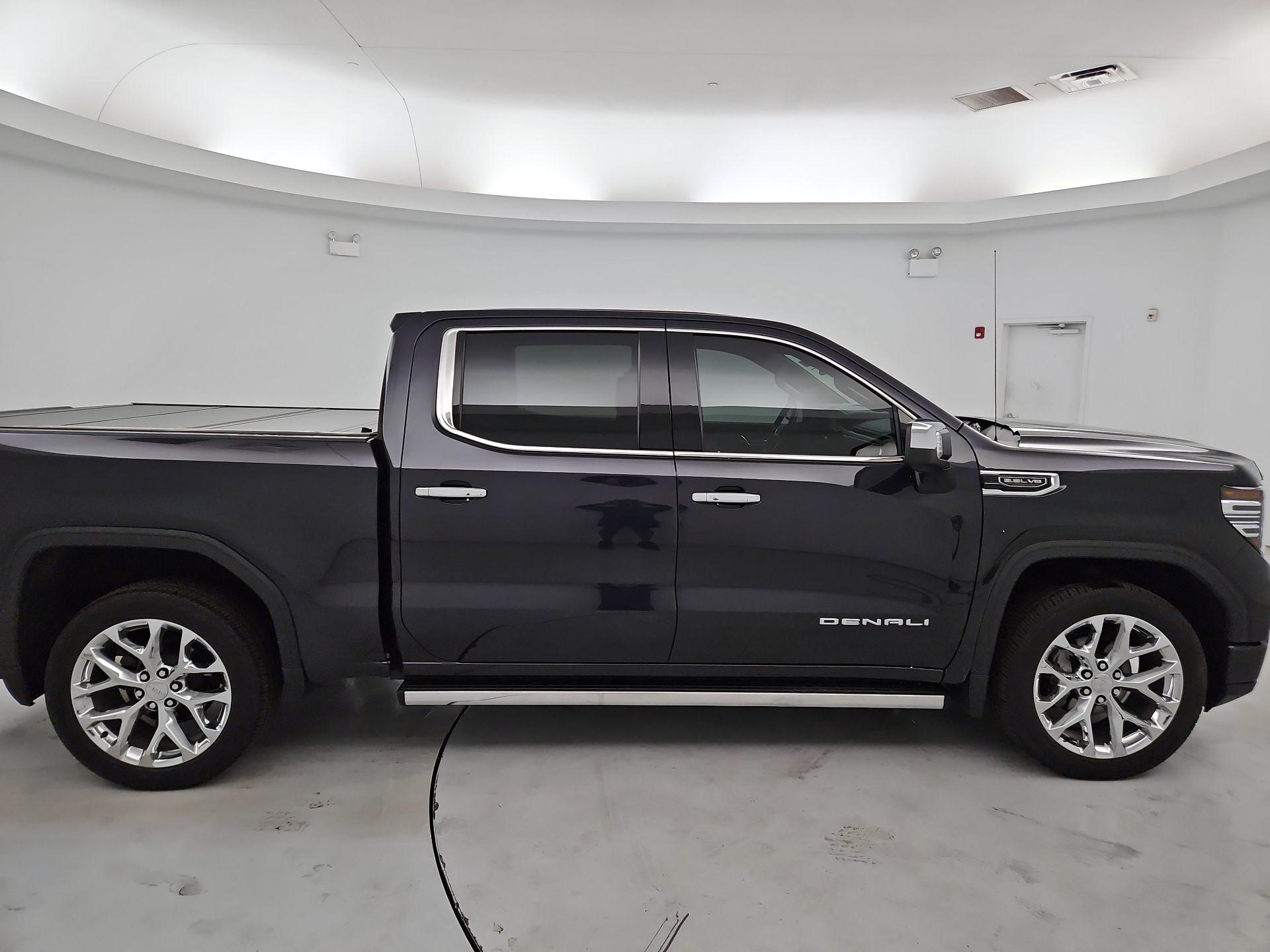 Thumbnail: 2022 GMC Sierra 1500 - 4