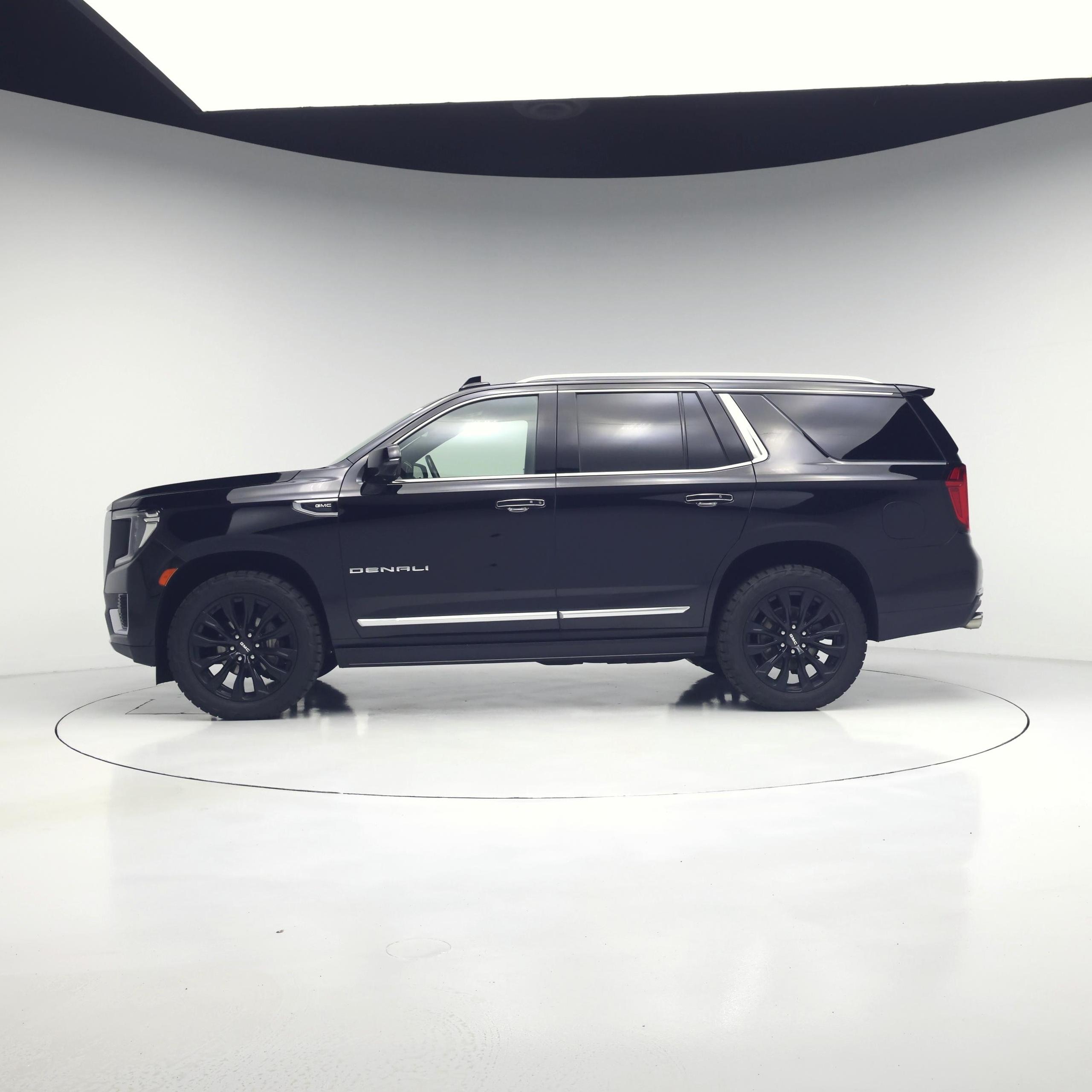Thumbnail: 2022 GMC Yukon - 3